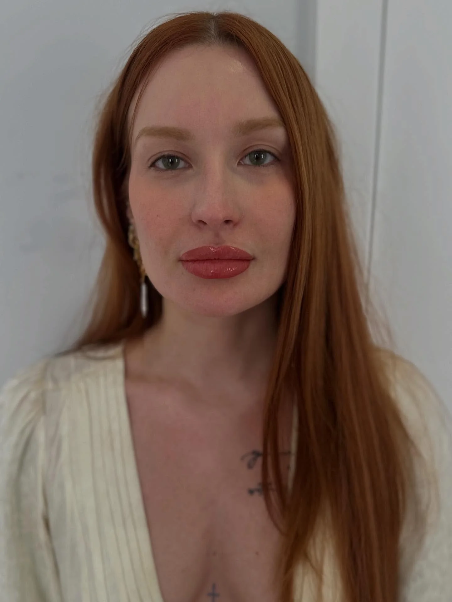 My client brought her lipstick along so we could match it perfectly&hellip; this shade on her complexion is chef&rsquo;s kiss 💋✨

Book your glow up now
#TailAndBlush #NaturalResults #LipBlush #BrowGame #EnhanceDontChange