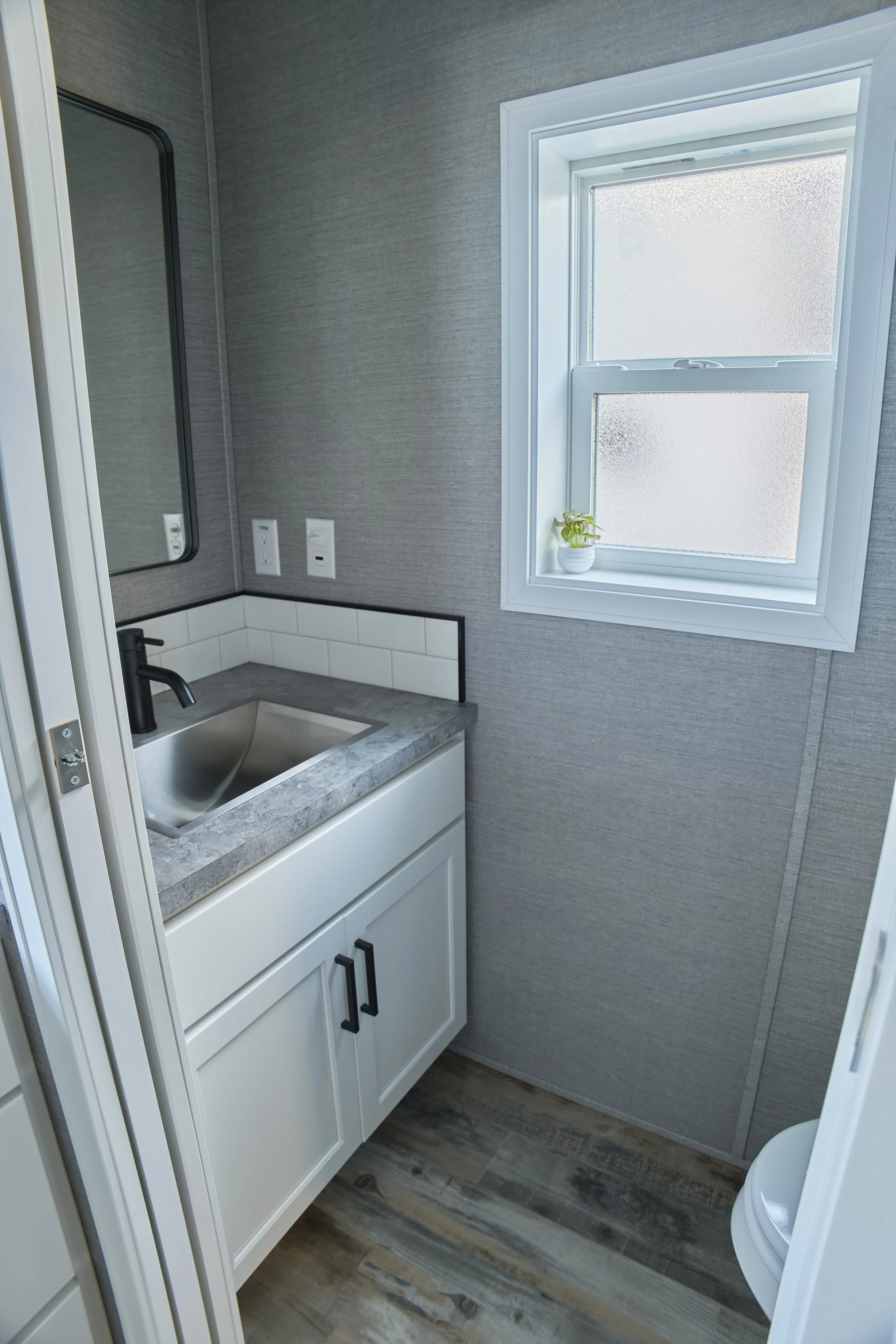 New 2025 Elevation 3 SERIES 122CA 3-lr.jpg