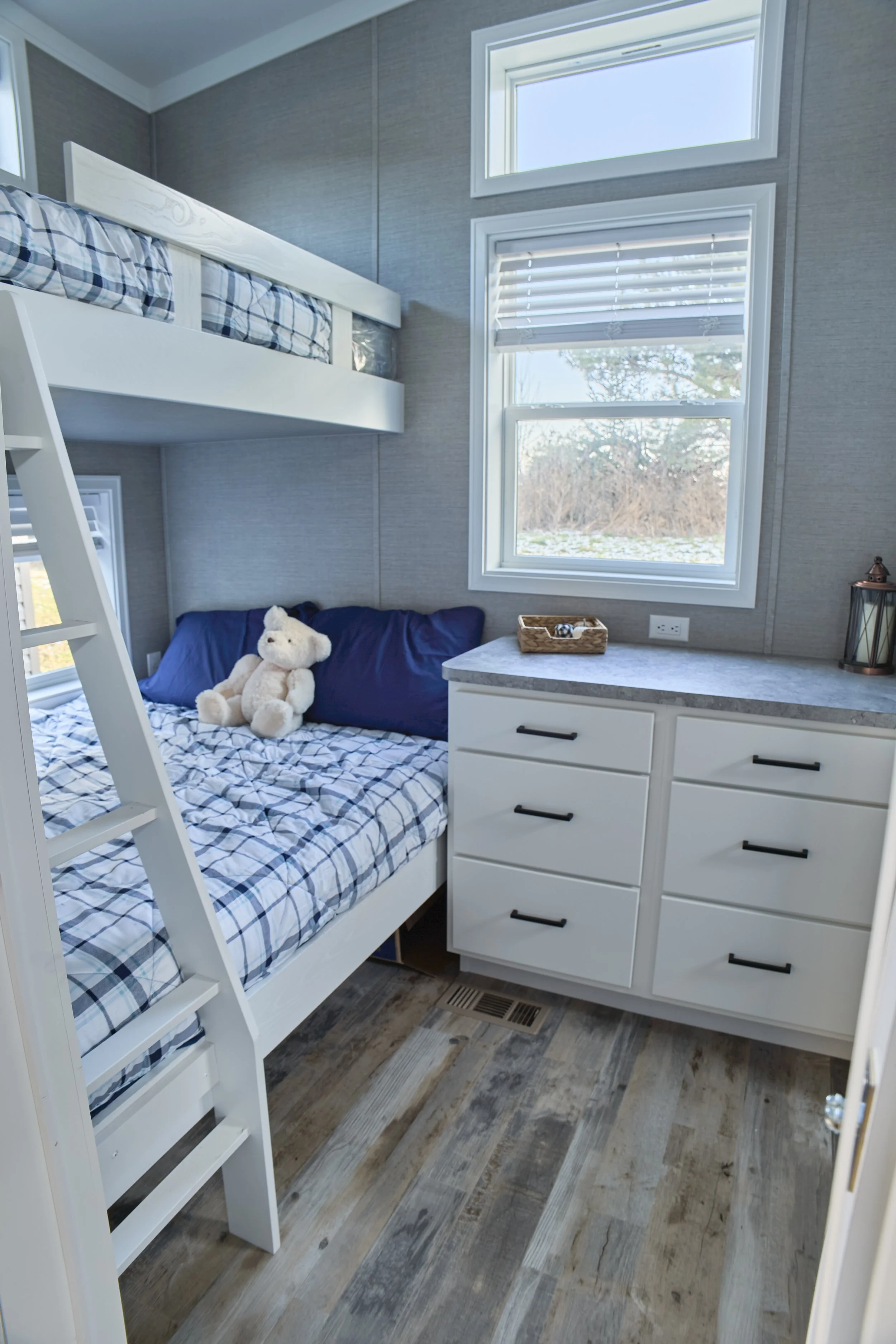 New 2025 Elevation 3 SERIES 122CA 4-lr.jpg