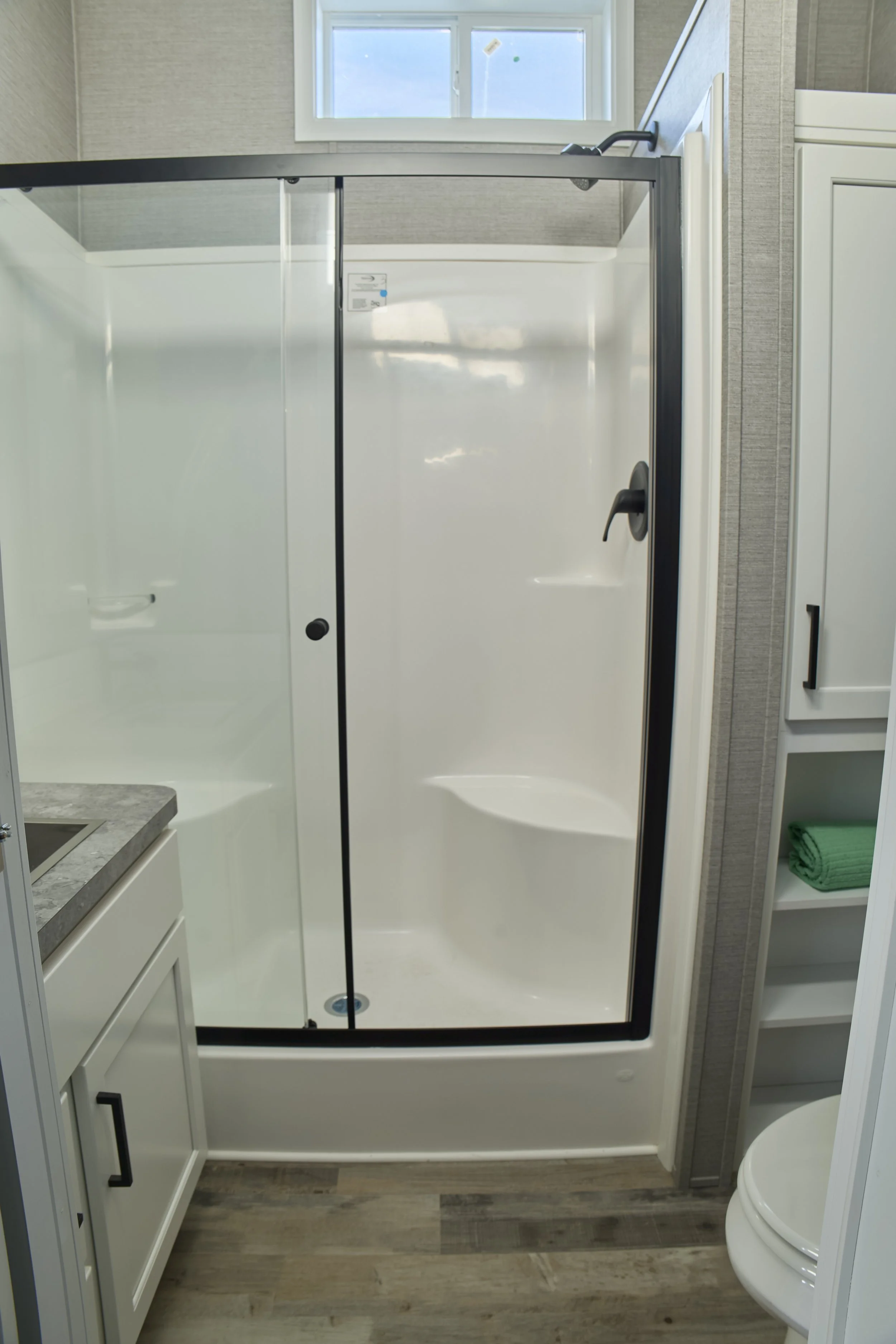 New 2025 Elevation 3 SERIES 122CA 7-lr.jpg