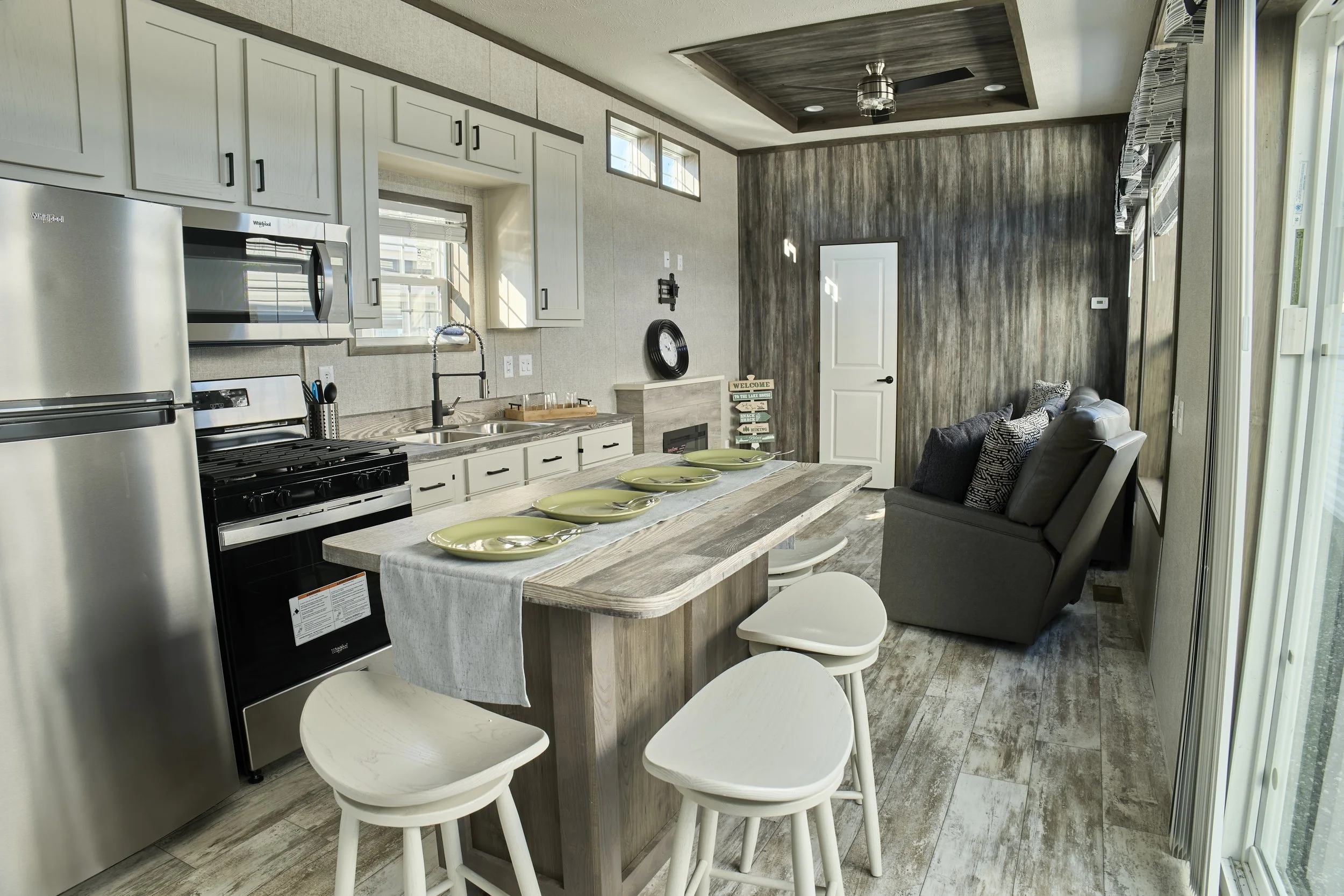 New 2025 Fairmont CAVCO 150 SERIES 191002 6-lr.jpg