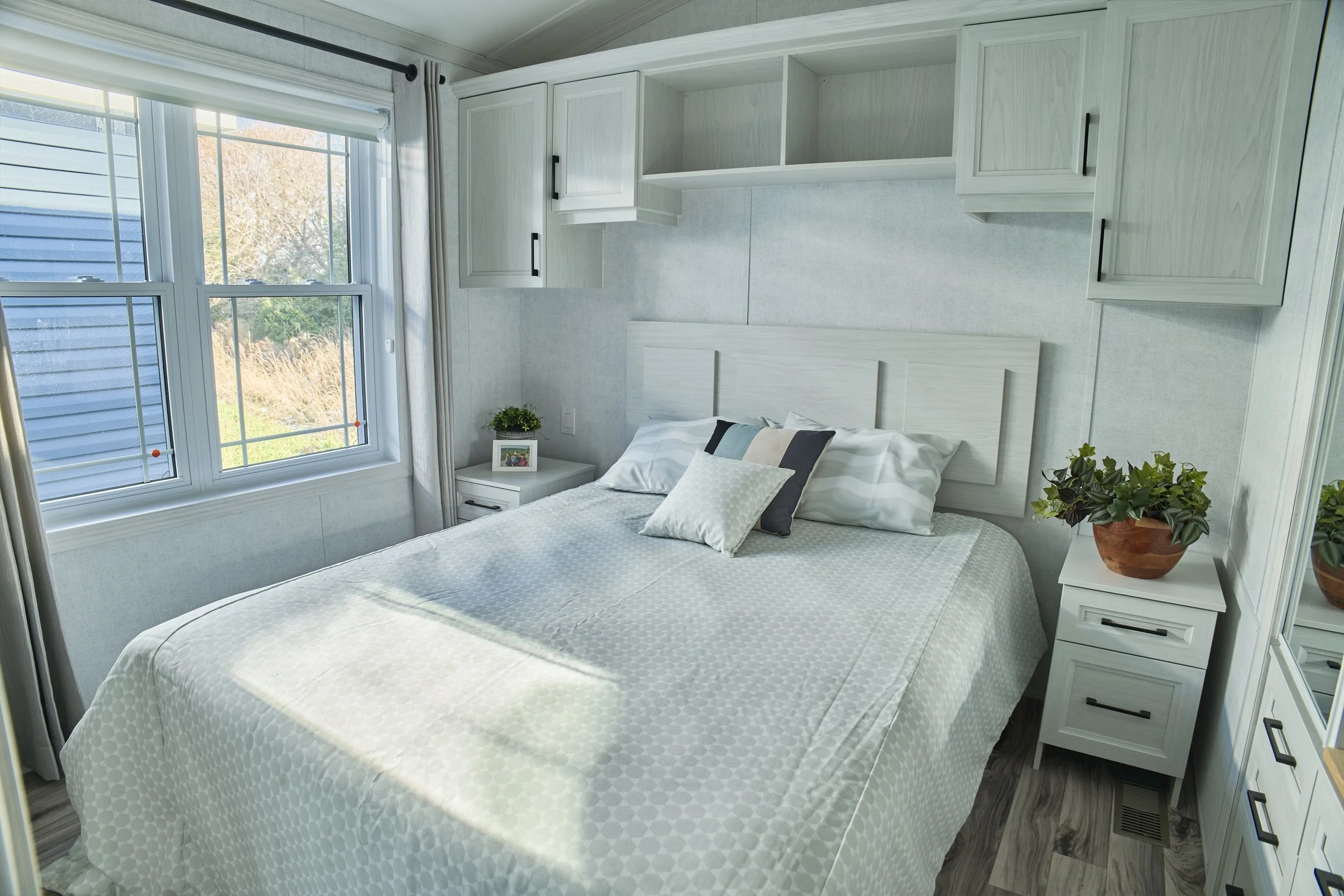 New 2025 GENERAL COACH RESORT SERIES RIDGETOWN 7-lr.jpg