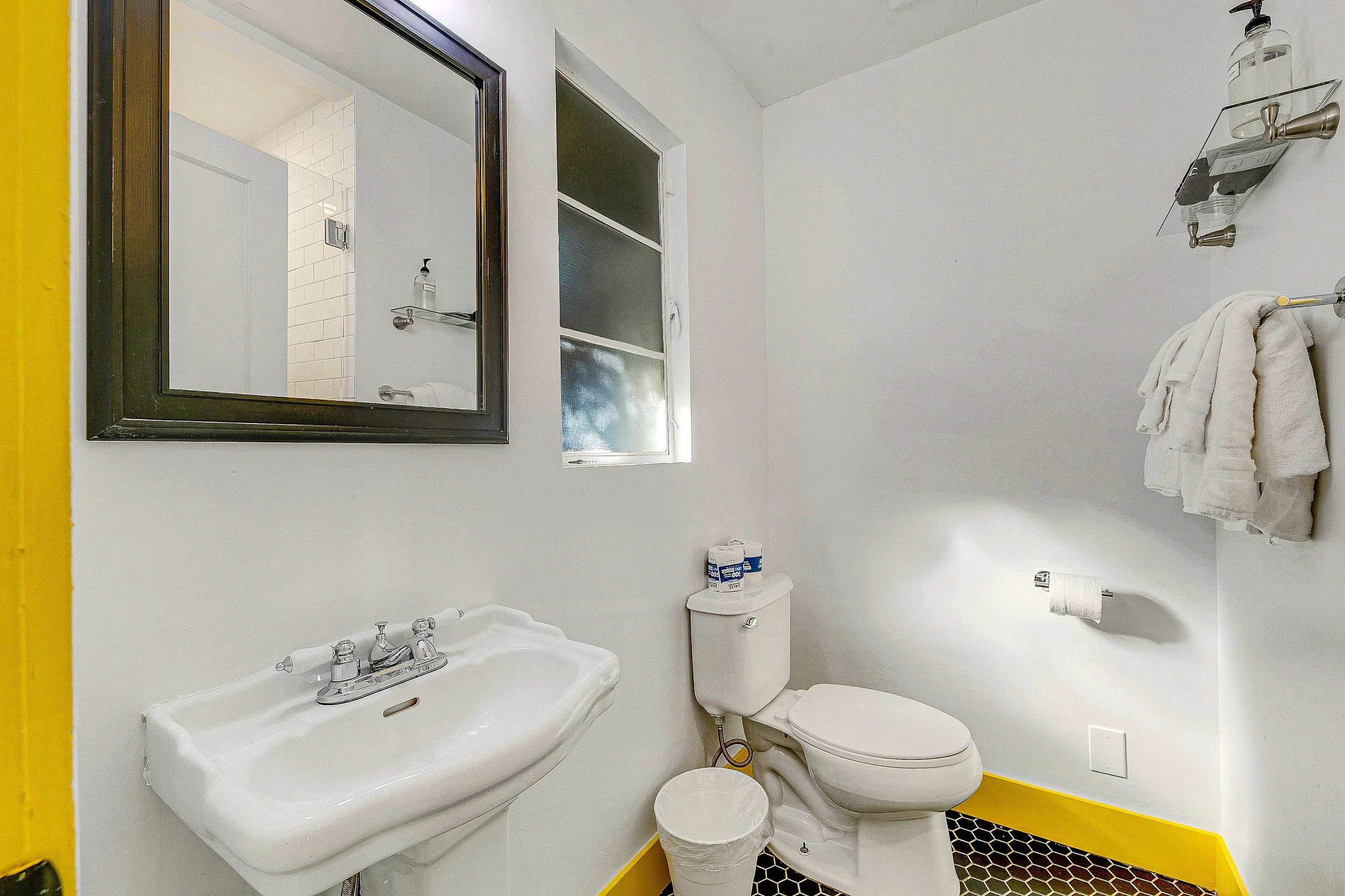 king room 3.jpg