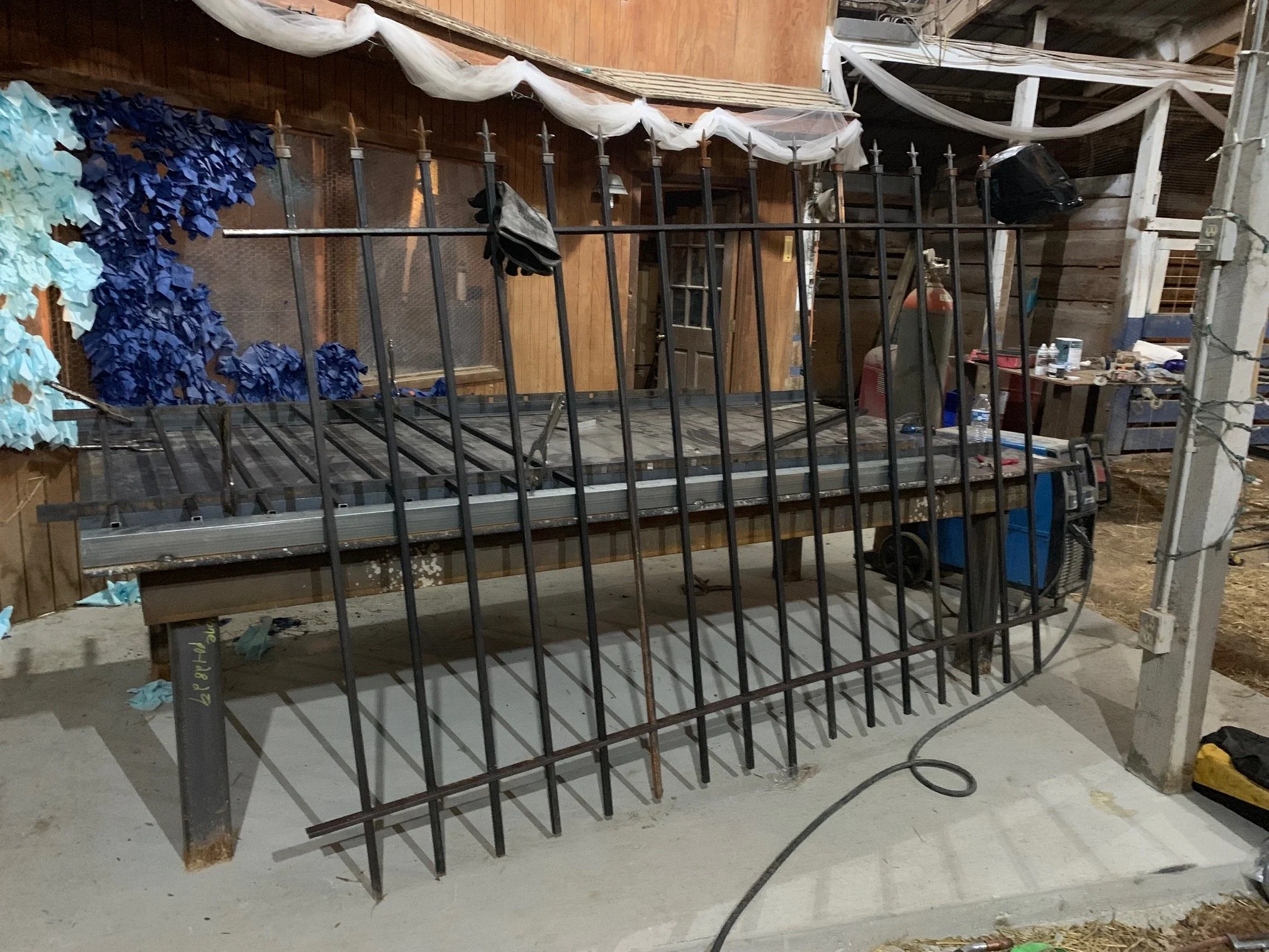 fence-custom-steel-fence-contractor-okc.jpg