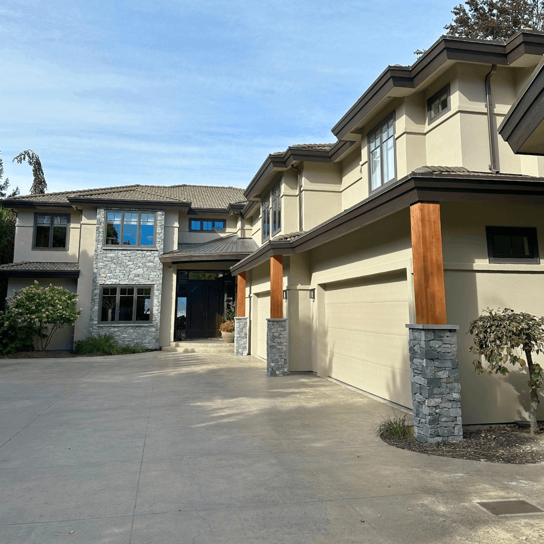 Kelowna home exterior painting completed