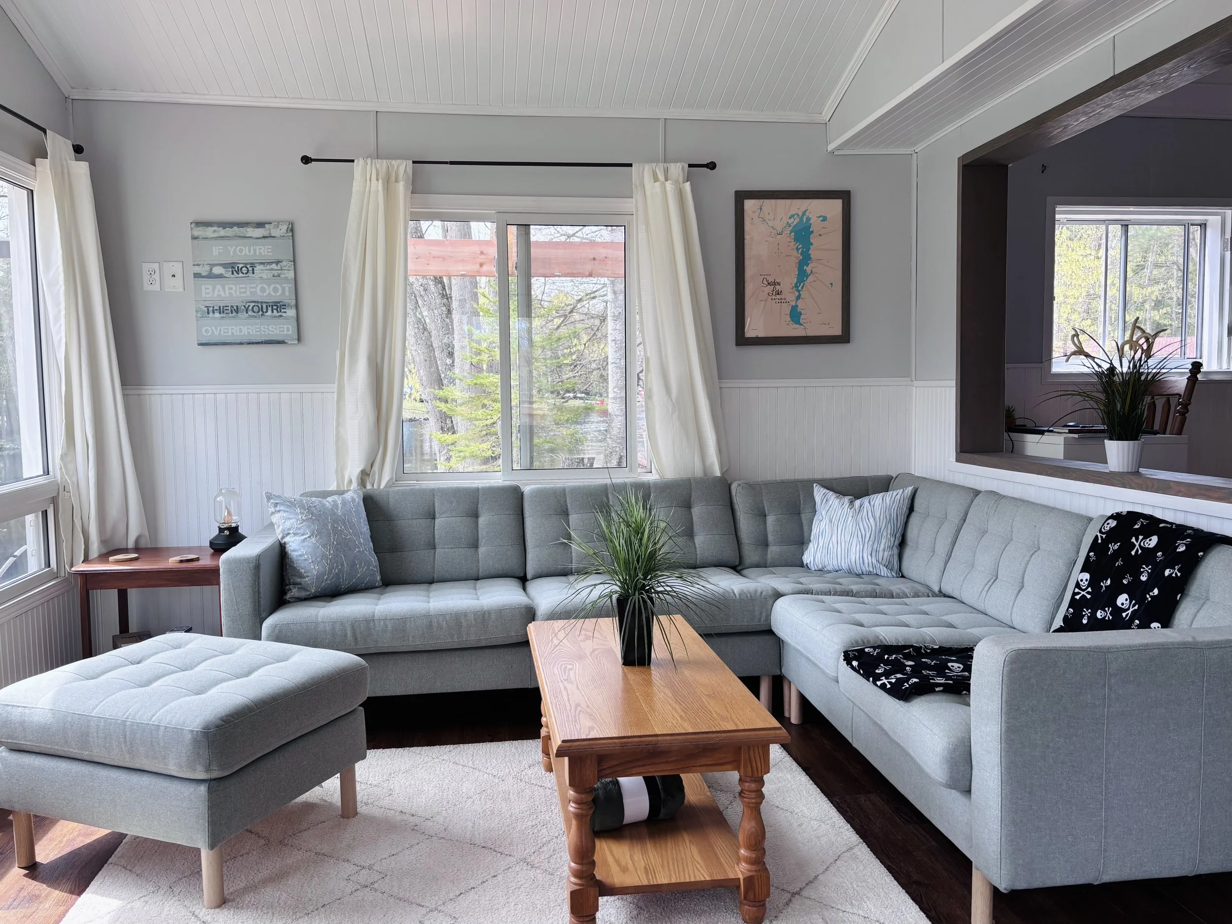 Mallard Lounge 