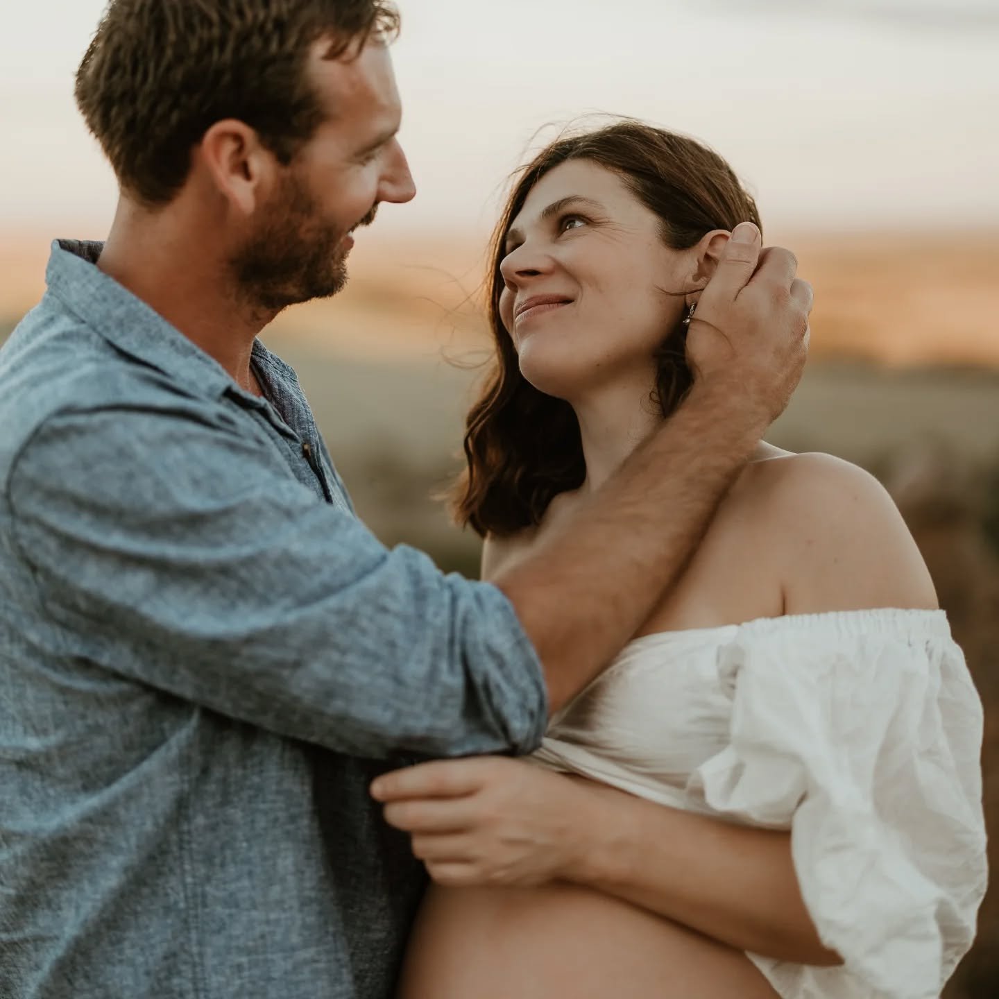 POV: You book your maternity photos with me and together we get some of the most beautiful images I've ever laid eyes on ✨️🥹

Thankyou both so much for trusting me with this special chapter of your story 💖 

----

Friends, msg me if you would like 