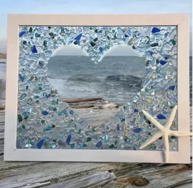 Sea Scape Middle Heart - Kayleigh Millet.png