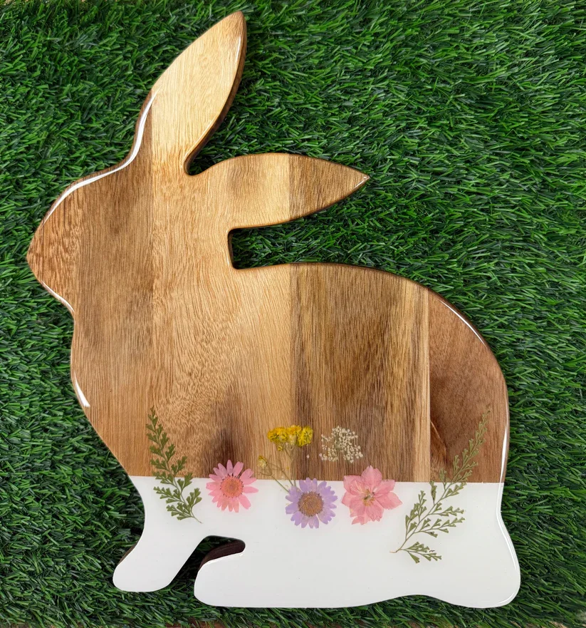 Resin Flowers Bunny - Kayleigh Millet.webp