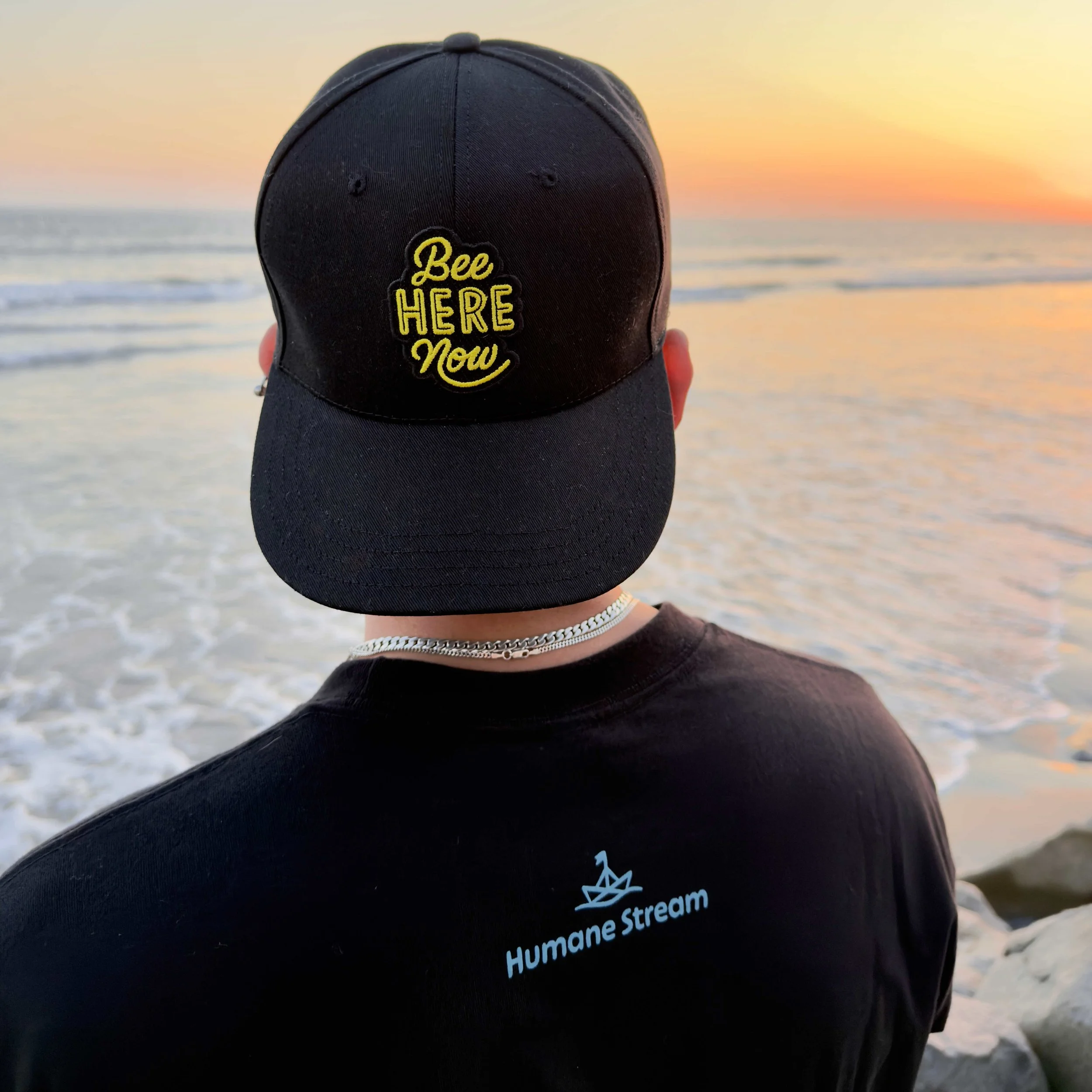 Bee Here Now hat