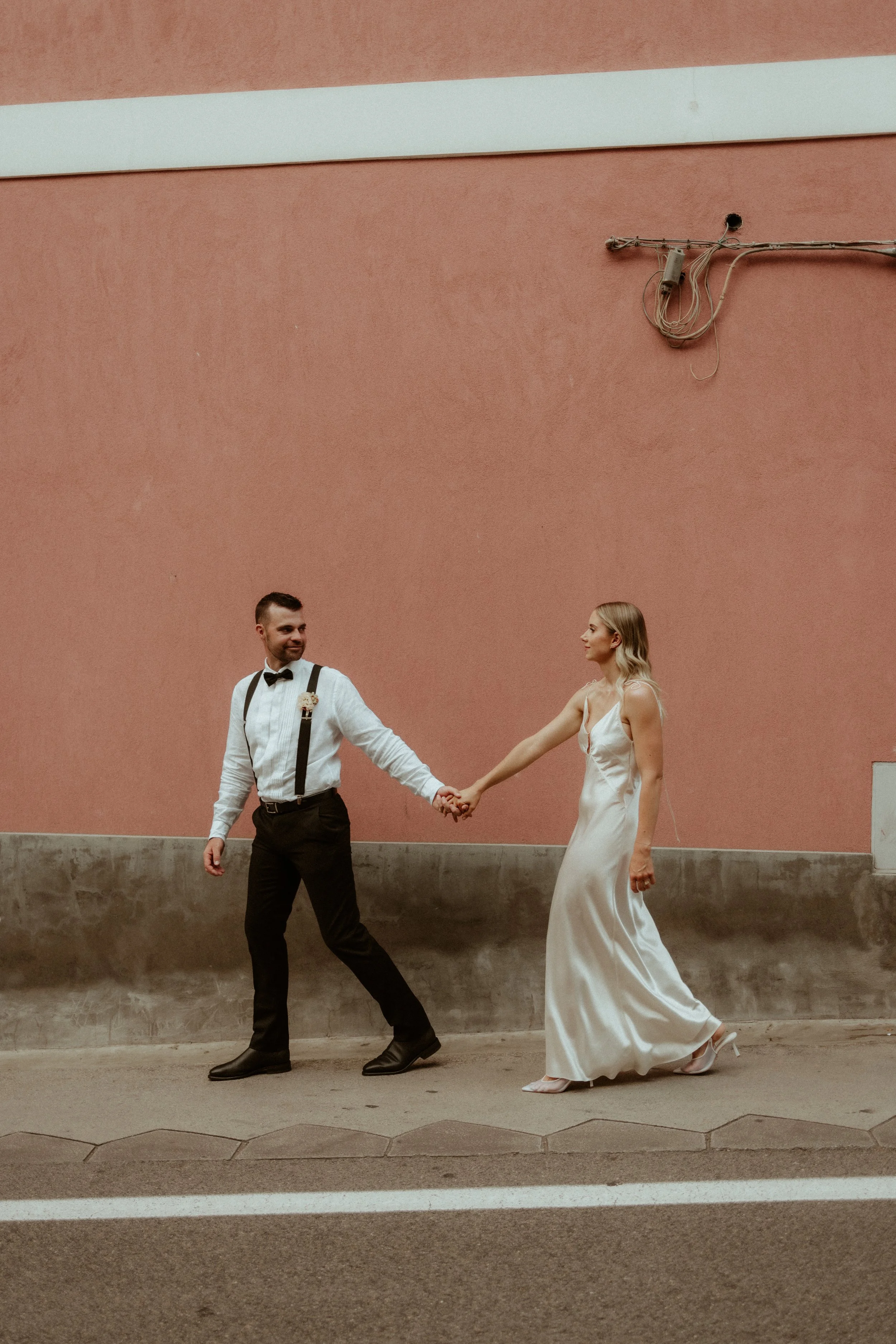 How to Build a Micro Wedding Guest List