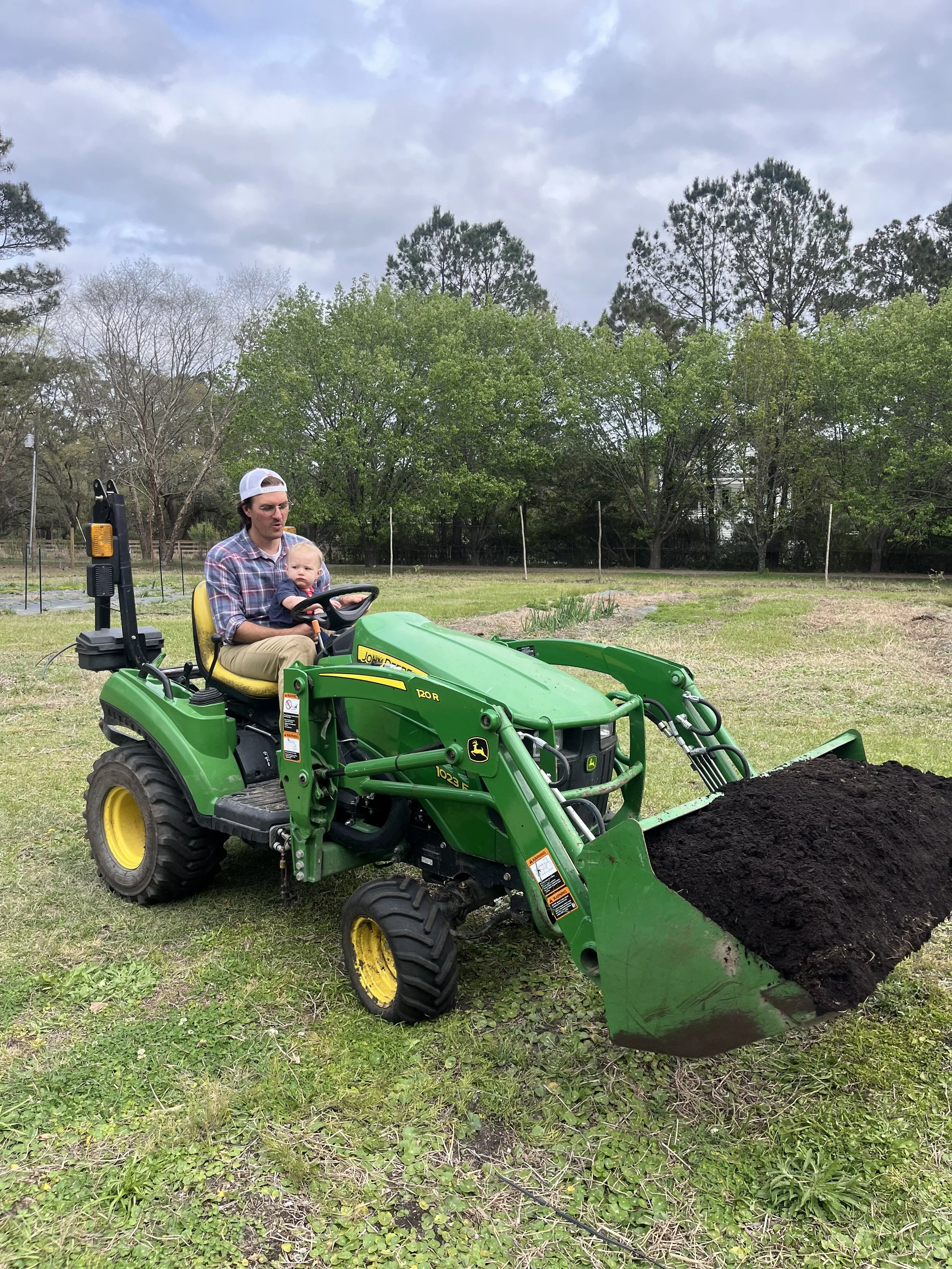 John Deere 1023E Compact Utility Tractor