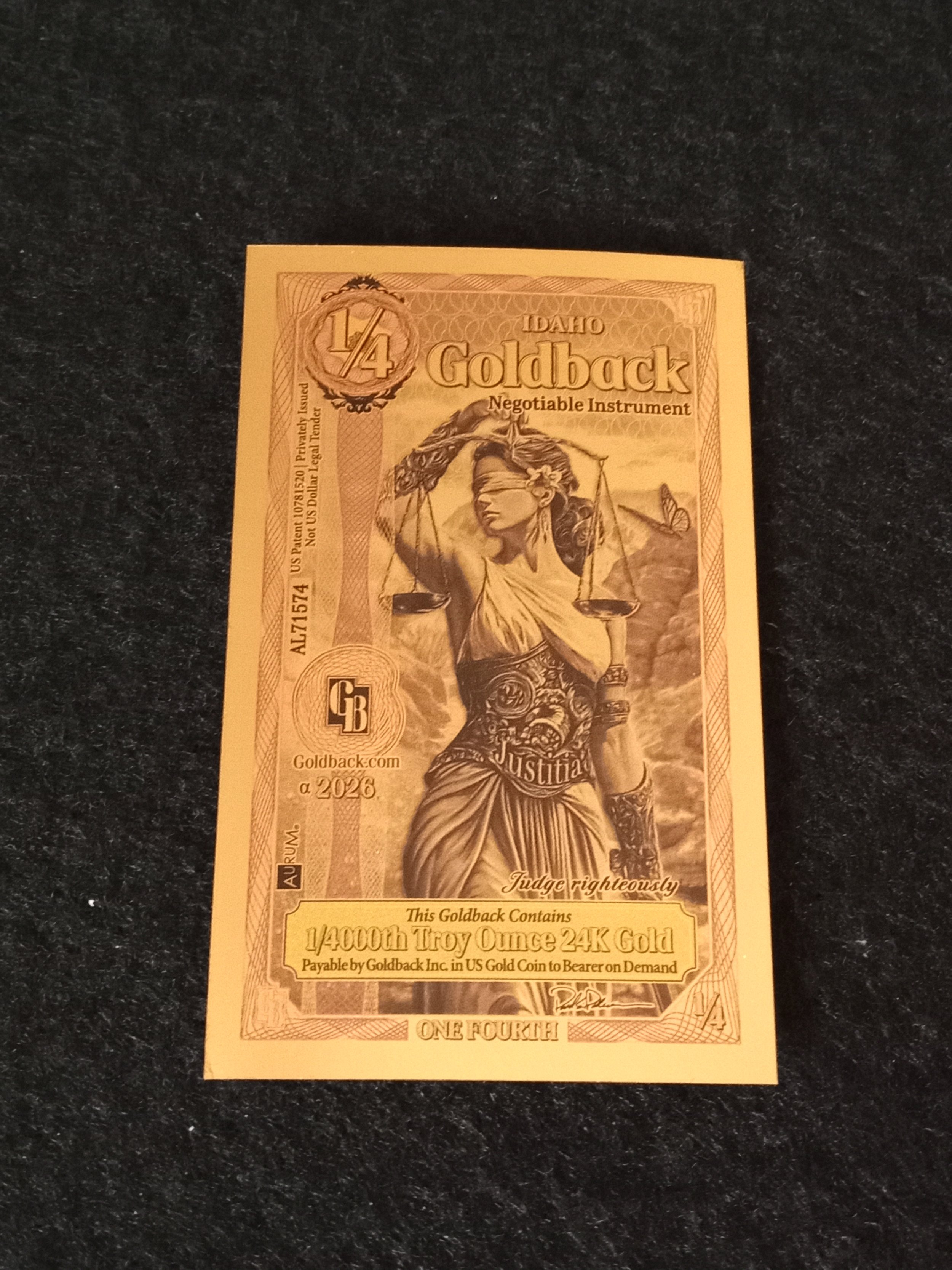 ID - Q - A - AL71574.jpg