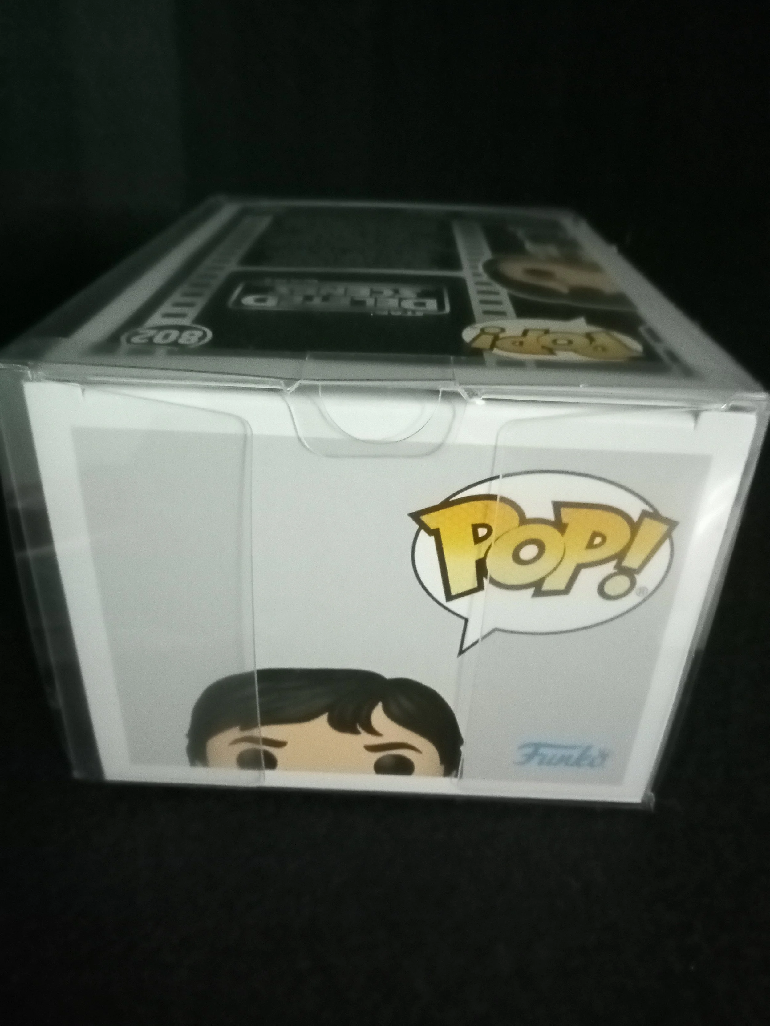Biggs Darklighter 802 - Top - Funko Pop!.jpg