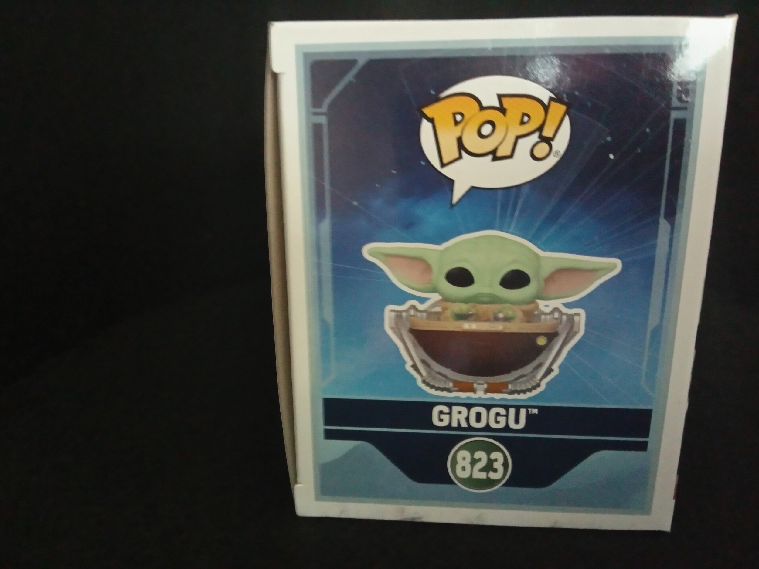 Grogu 823 - Right - Funko Pop!.jpg