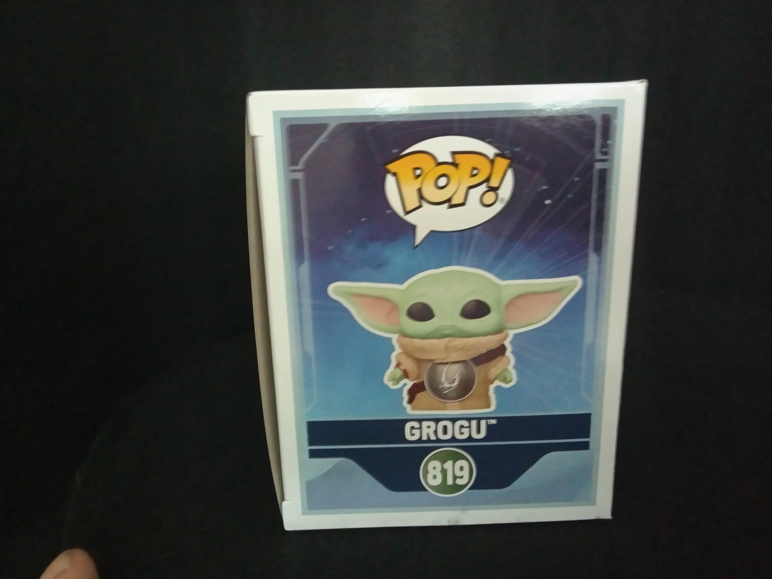 Grogu 819 - Right - Funko Pop!.jpg