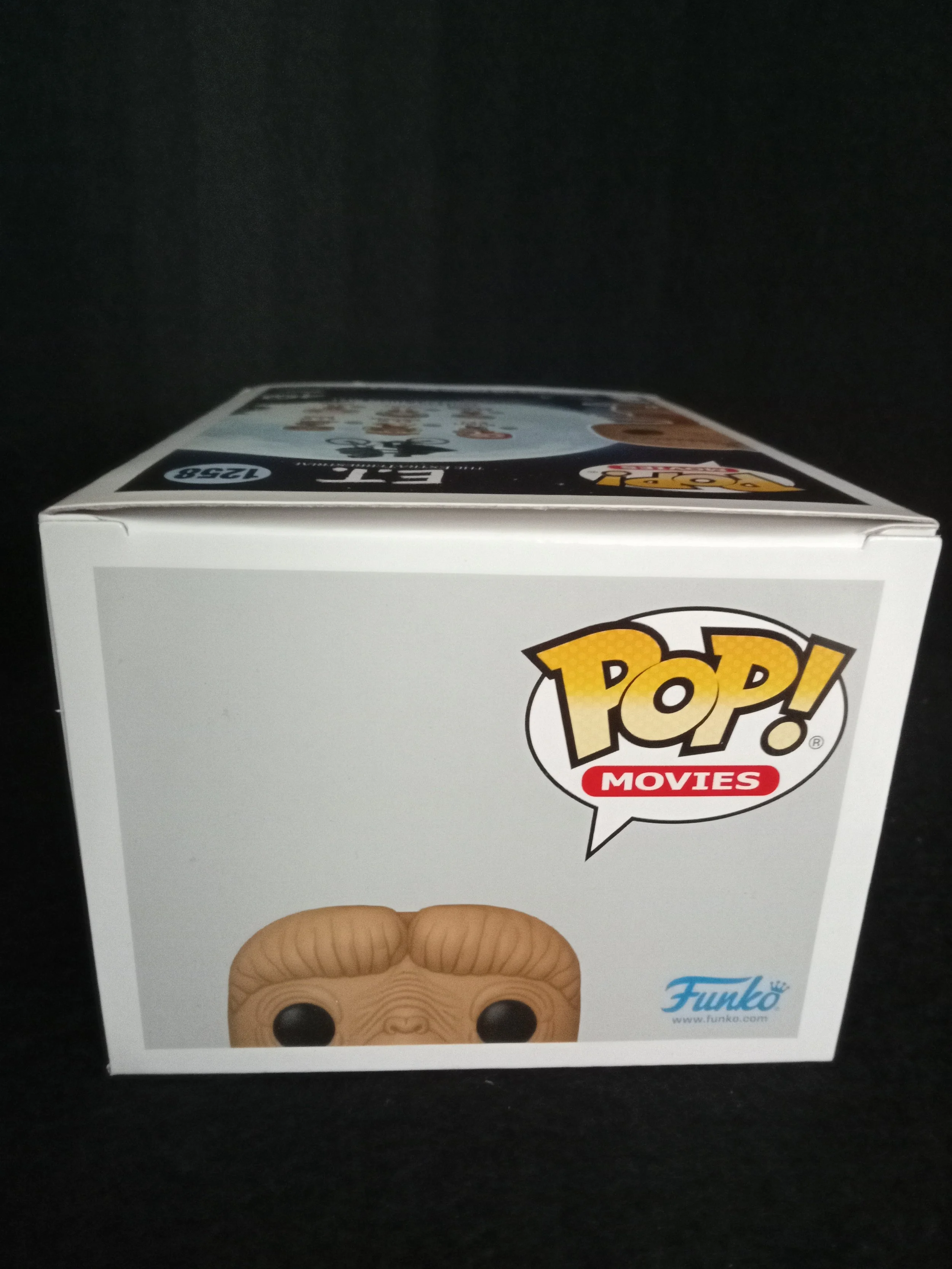 E.T. with Glowing Heart 1258 - Top - Funko Pop!.jpg