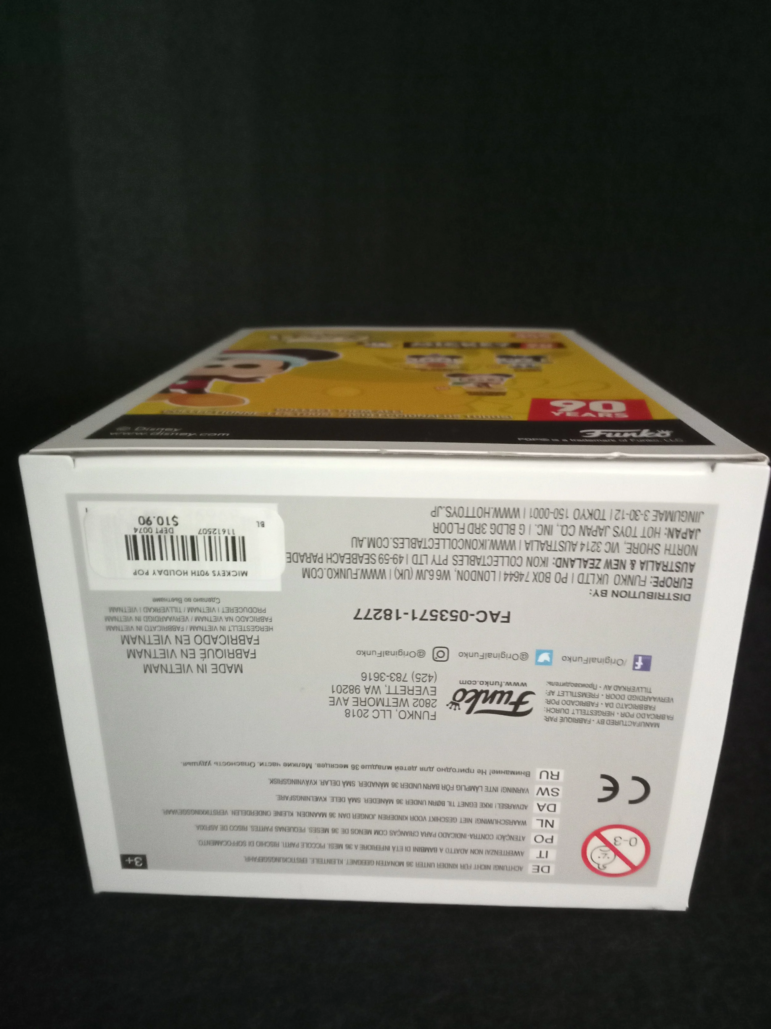 Holiday Mickey 455 - Bottom - Funko Pop!.jpg