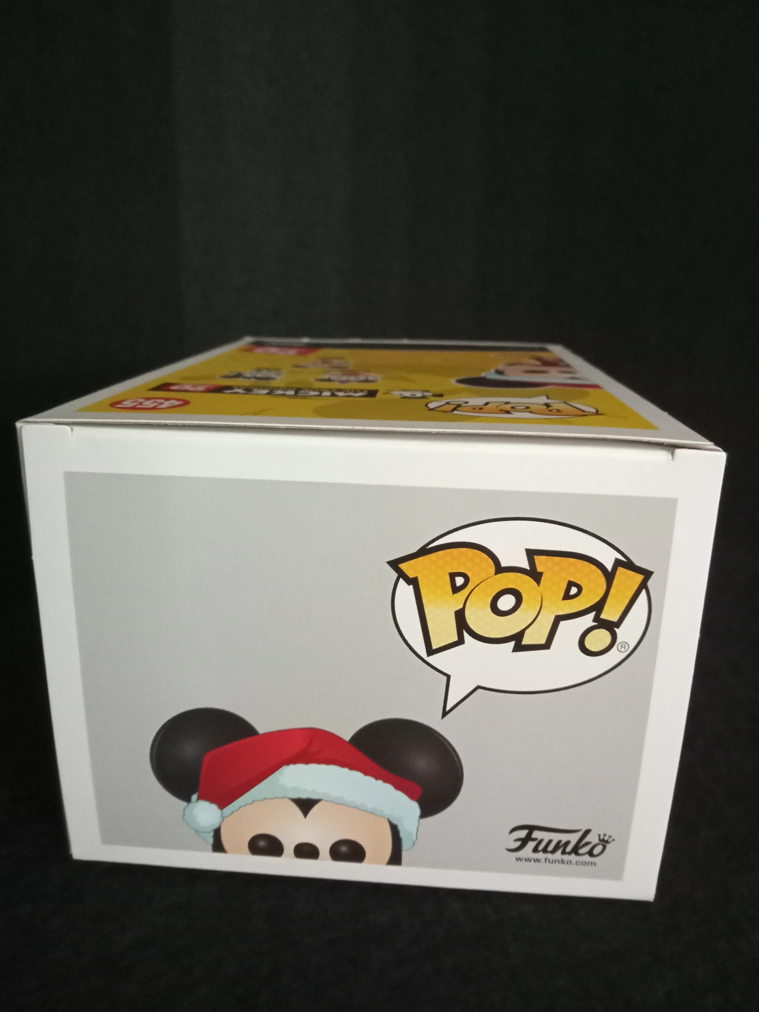 Holiday Mickey 455 - Top - Funko Pop!.jpg