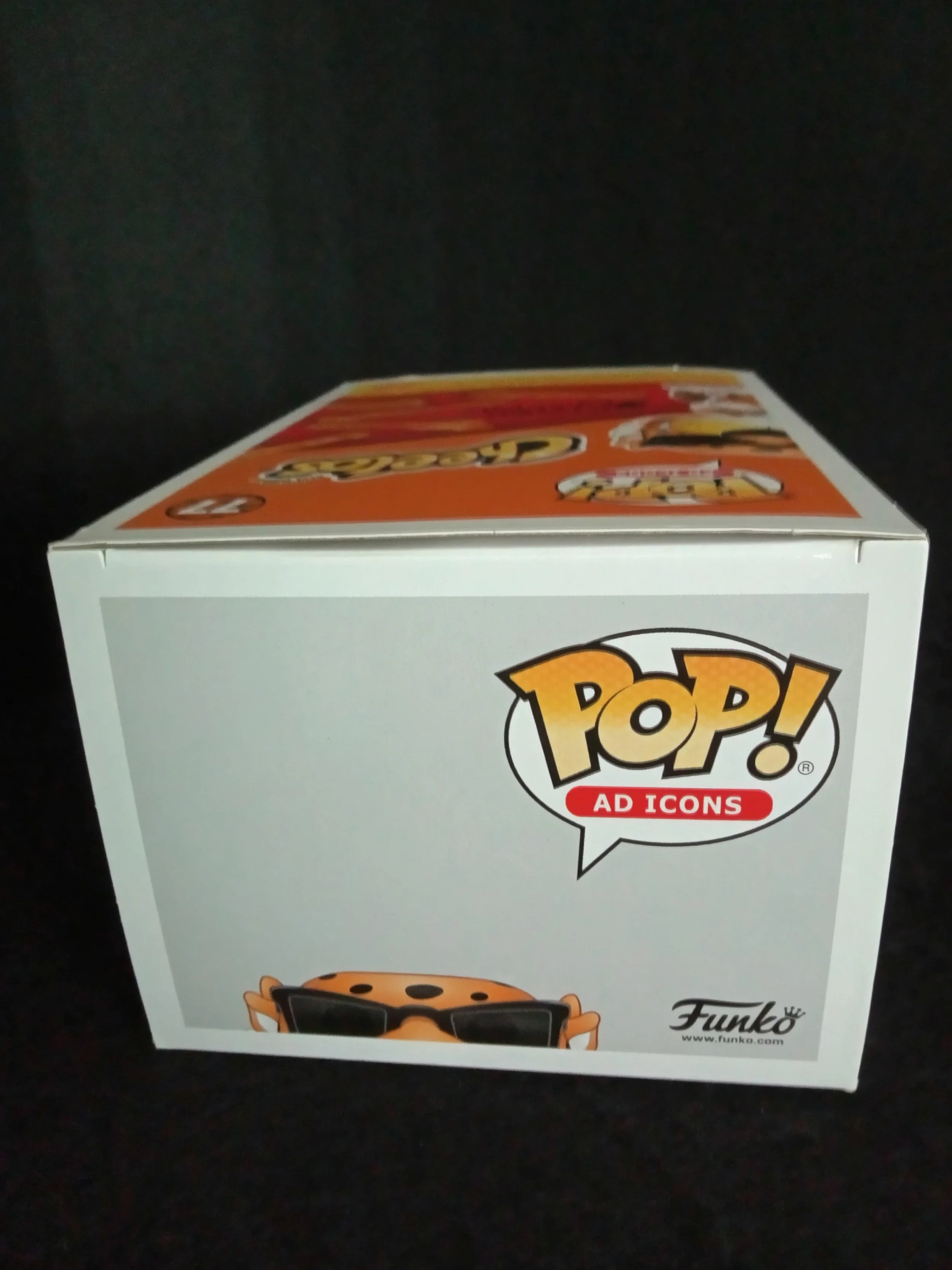 Chester Cheetah 77 - GITD - 5 - Funko Pop!.jpg