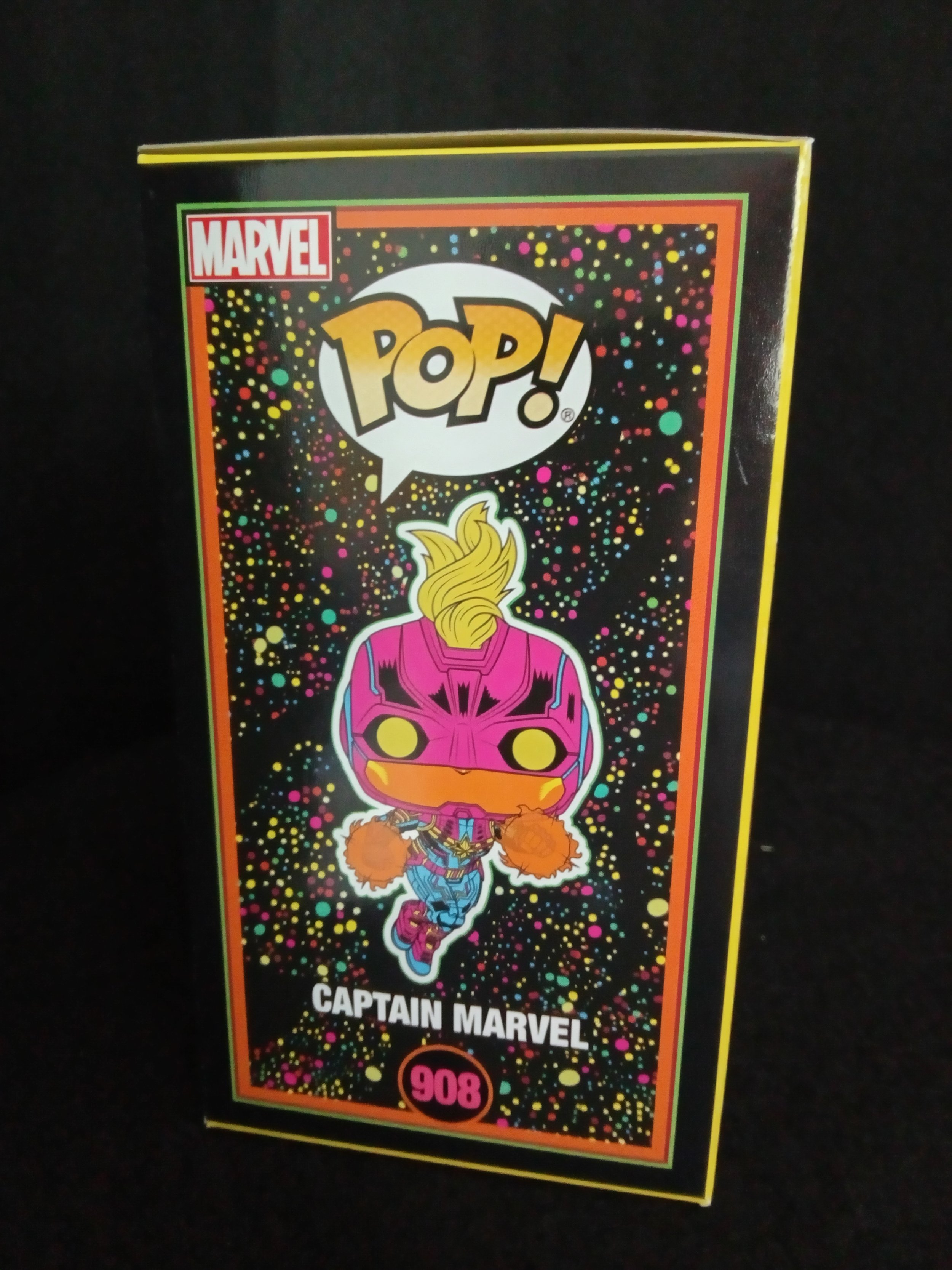 Captain Marvel 908 - Blacklight - 4 - Funko Pop!.jpg