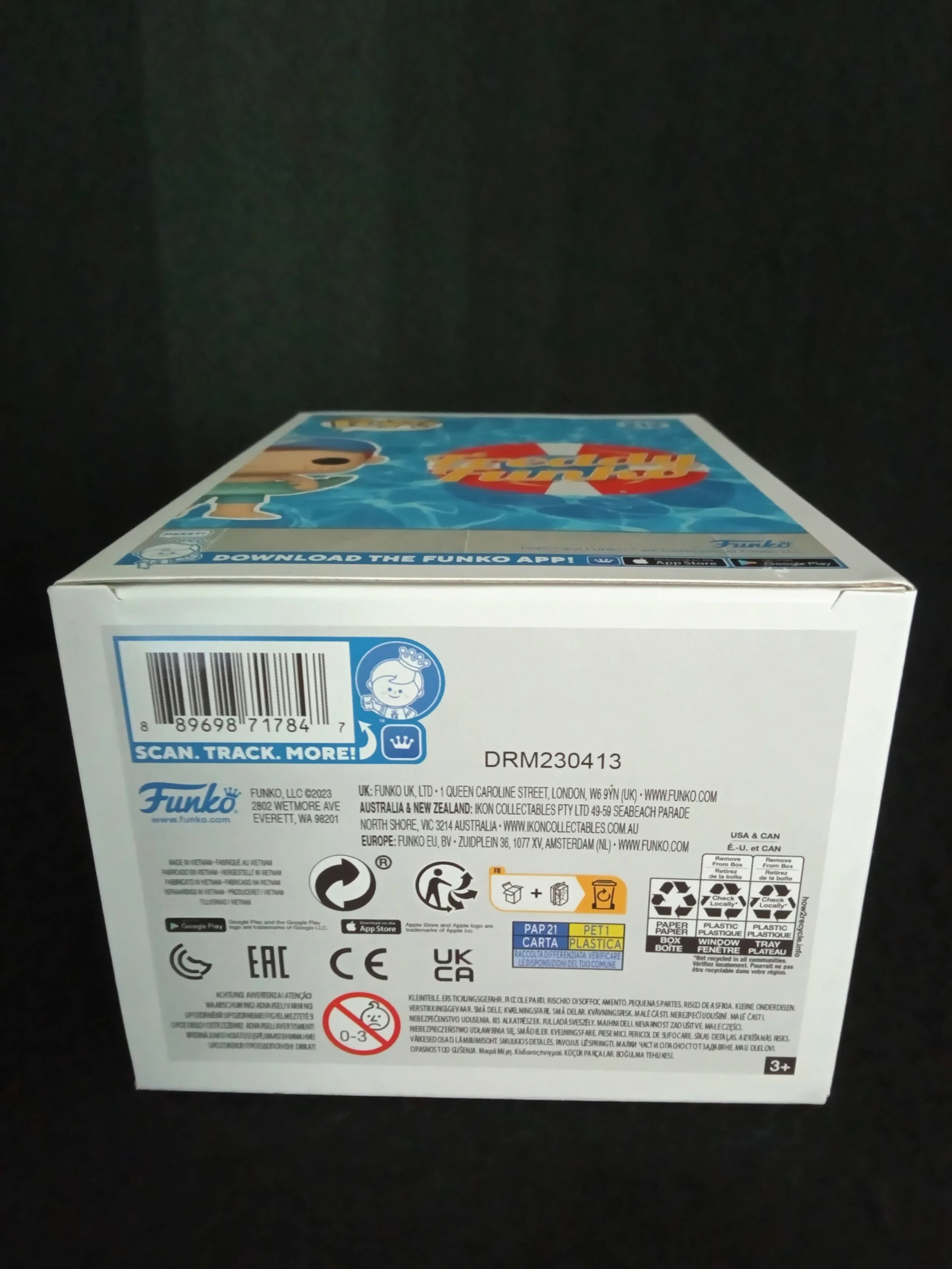 Floaty Freddy 212 - Bottom - Funko Pop!.jpg