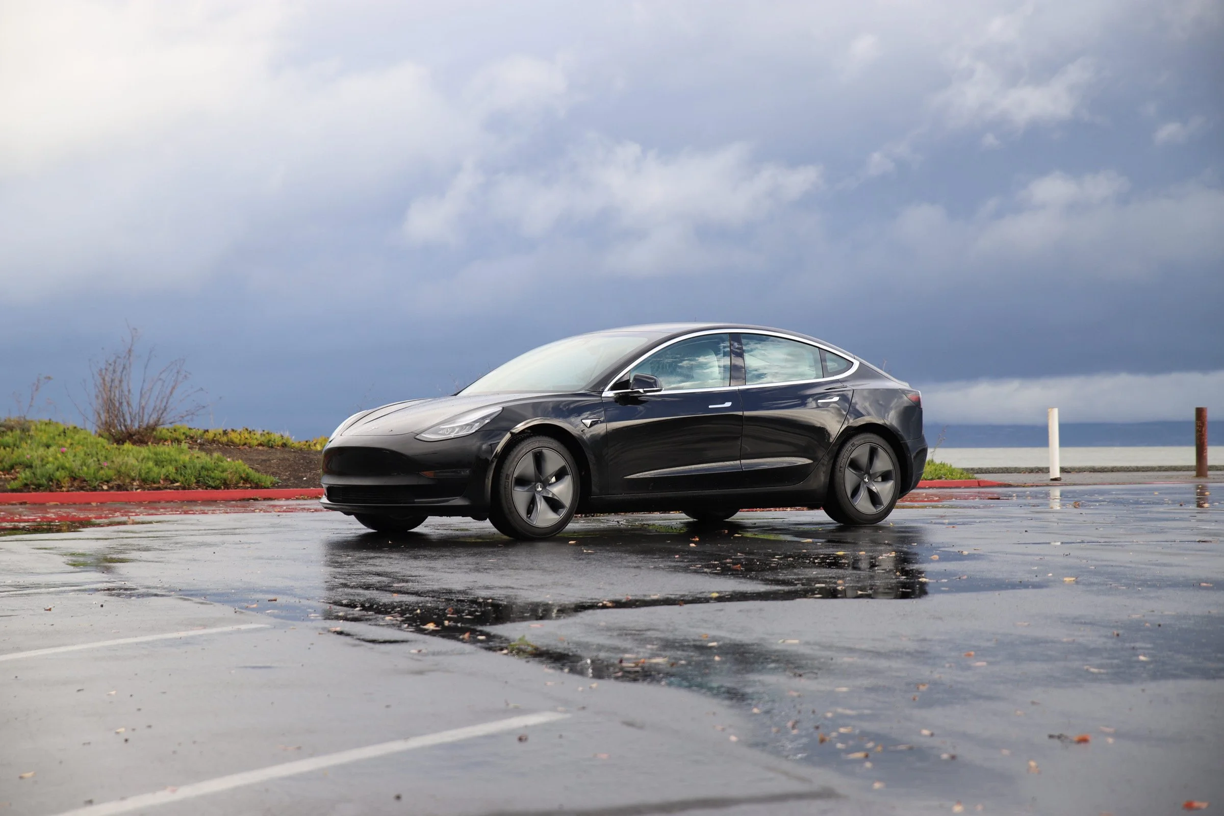 2019 Telsa Model 3 | 33,322 miles