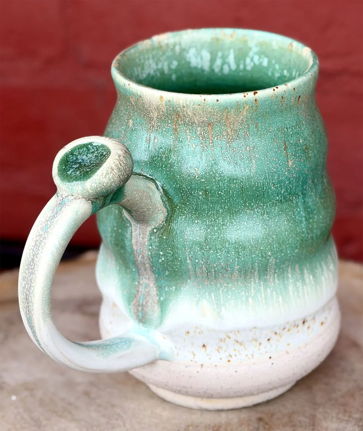mug008-f.jpg