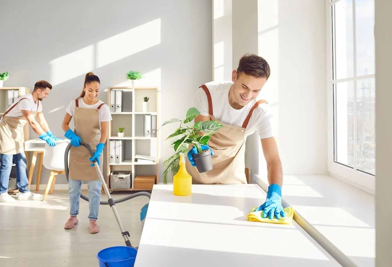 COMMERCIAL CLEANING COMPANY