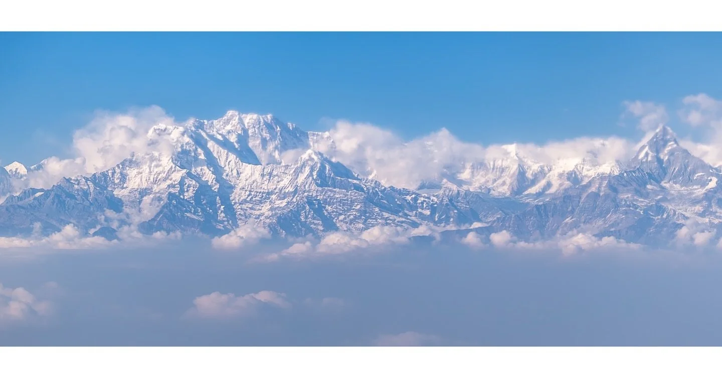 Haven&rsquo;t posted in a while but with all the snow storms here in the south, it reminded me of seeing the snowy Himalayas last year in Nepal! Super cool to be able to snap this photo, a mountain range not many people get to witness in person!!