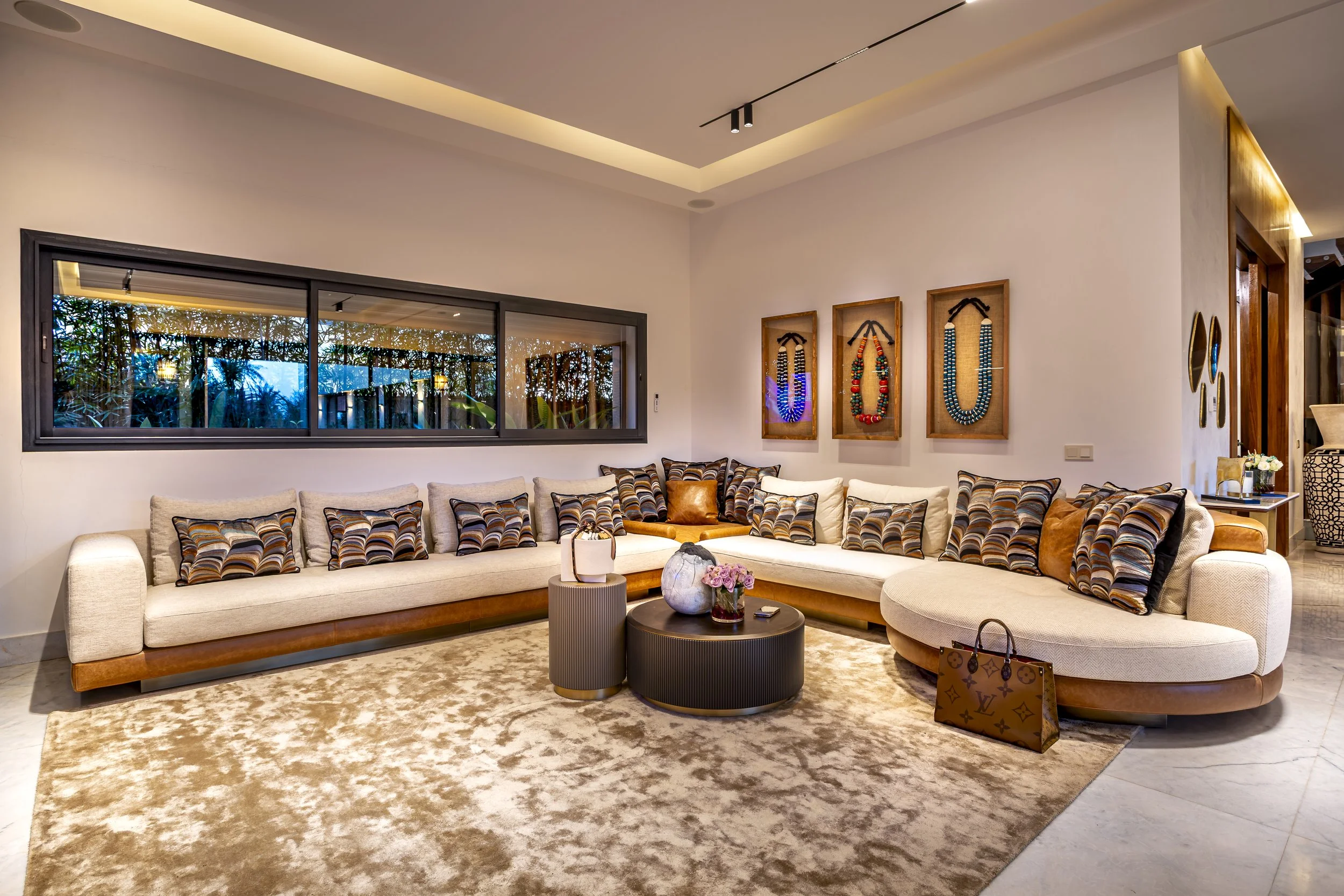 Sourcing Luxury: The Art of Furnishing a Moroccan Estate with Intention