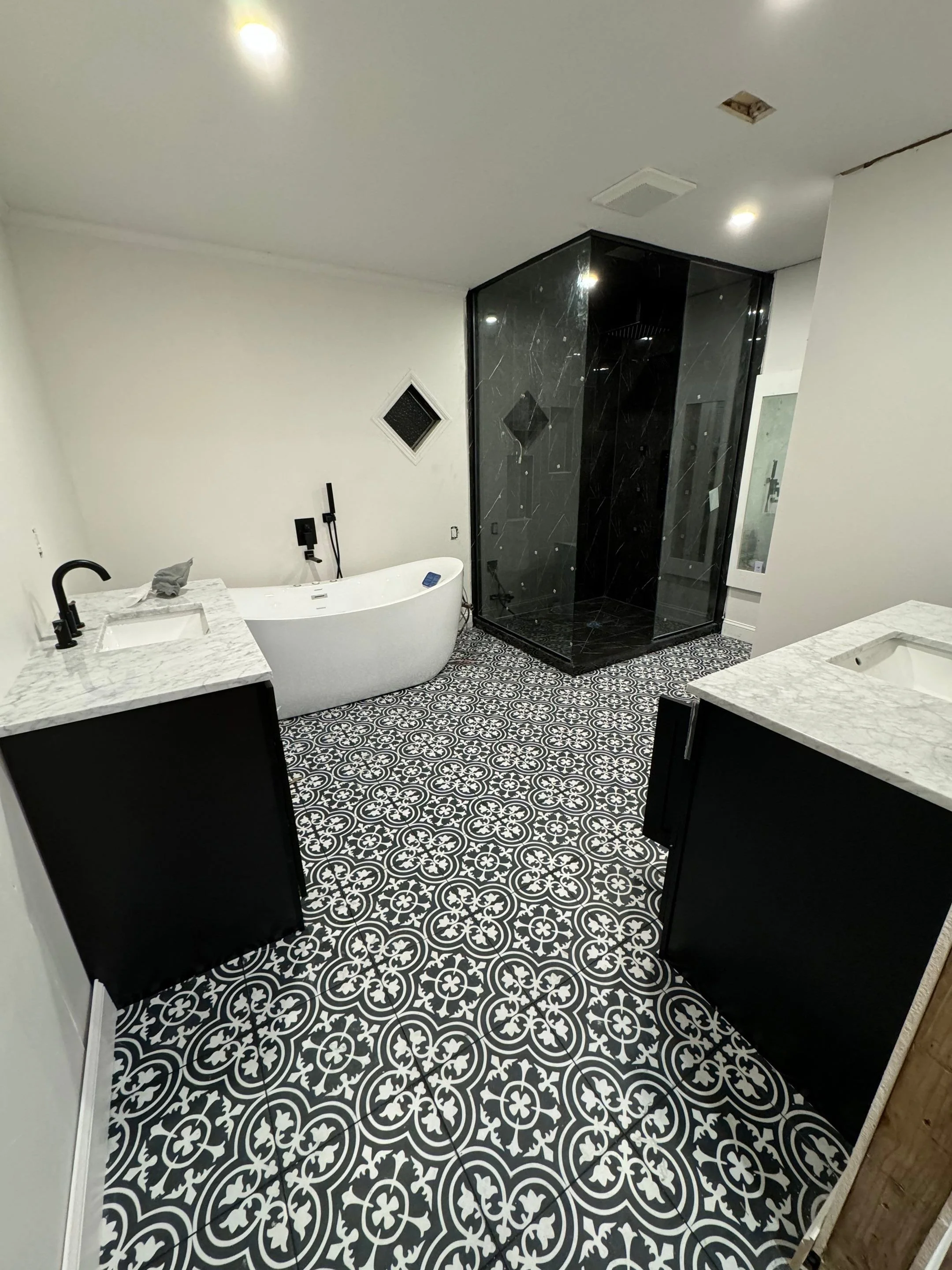 Guth master bath.jpg