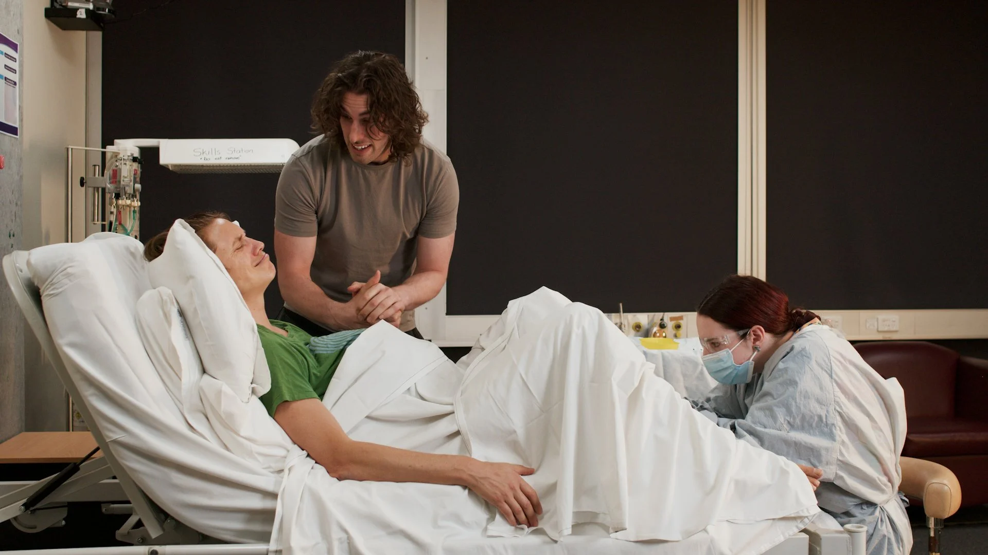 Kit Teaser.00_00_36_02.Still004.jpg