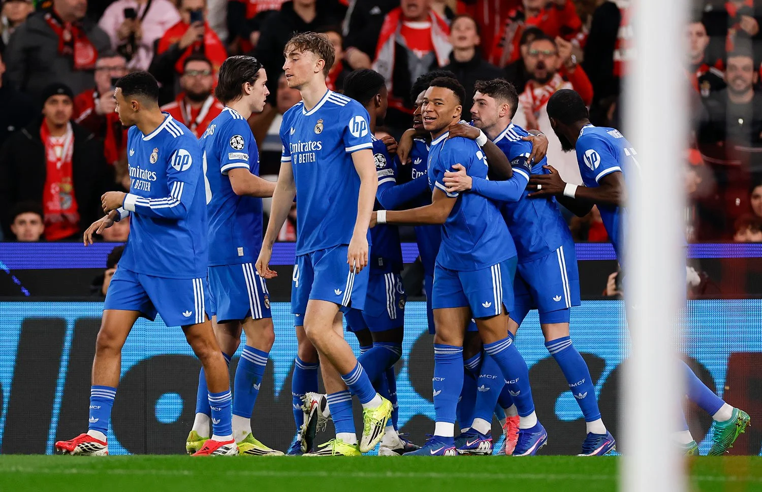 দ্য লুজে প্রতিশোধের রাত: বেনফিকাকে হারিয়ে রিয়াল মাদ্রিদের জয়গাথা