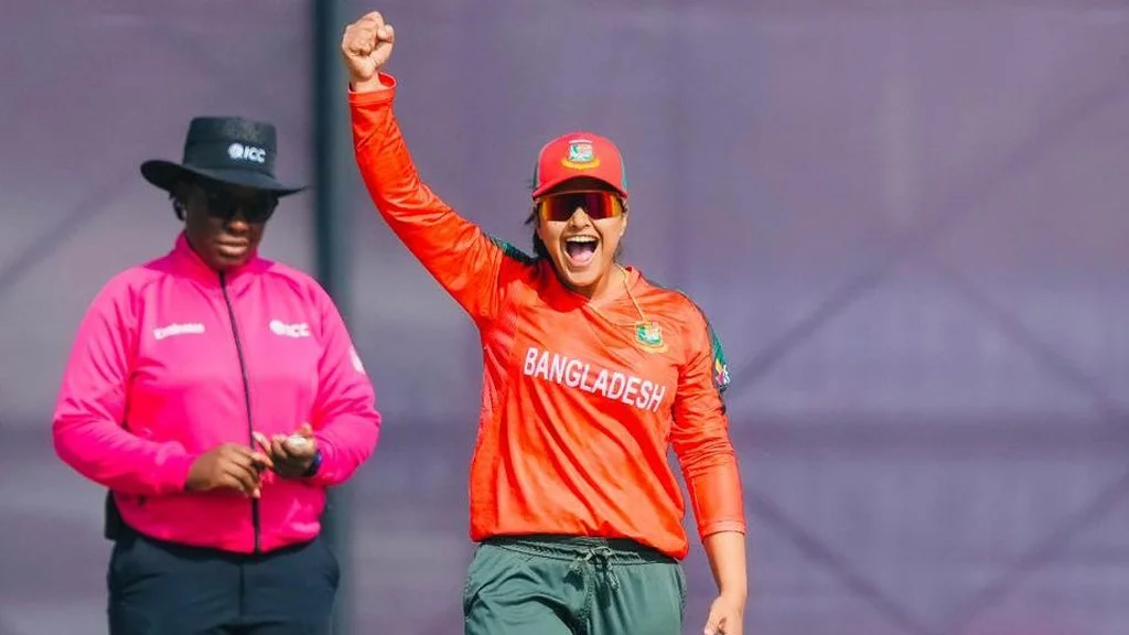আইসিসির মাস সেরা নির্বাচিত হলেন বাংলাদেশের সোবহানা মোস্তারি