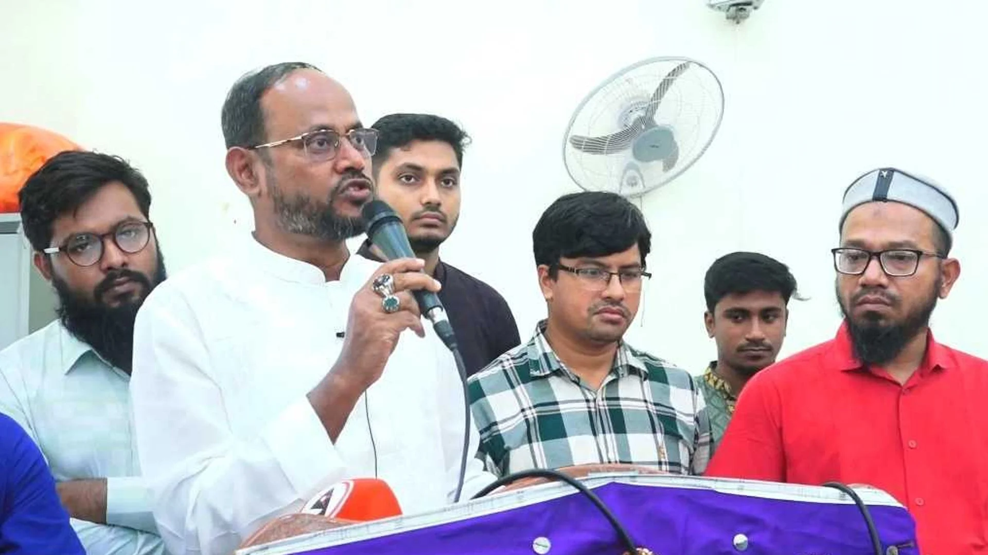 মিরপুর চিড়িয়াখানাকে আন্তর্জাতিক মানের করার ঘোষণা প্রতিমন্ত্রীর