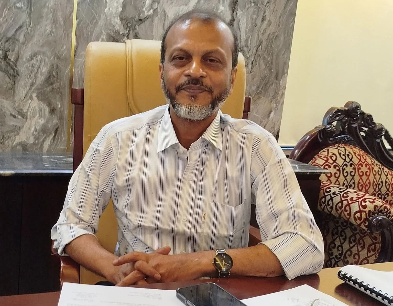 বাগেরহাট জেলা পরিষদের নবনিযুক্ত প্রশাসক ব্যারিস্টার শেখ মো: জাকির হোসেন কার্যালয়ে যোগদান করেছেন।