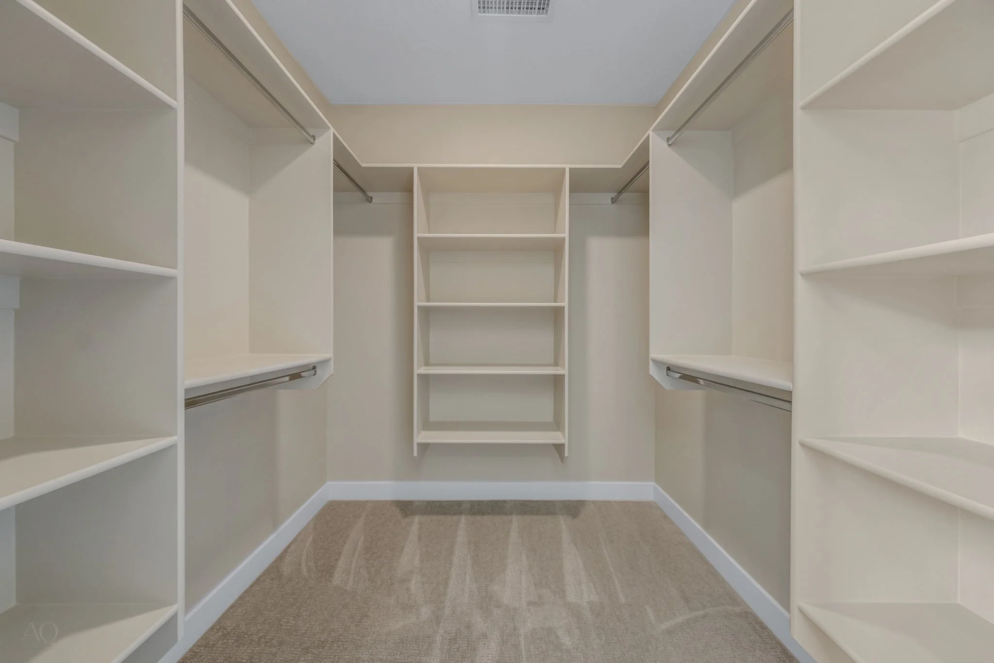 24-web-or-mls-596Rainmaker-AQC-24.jpg