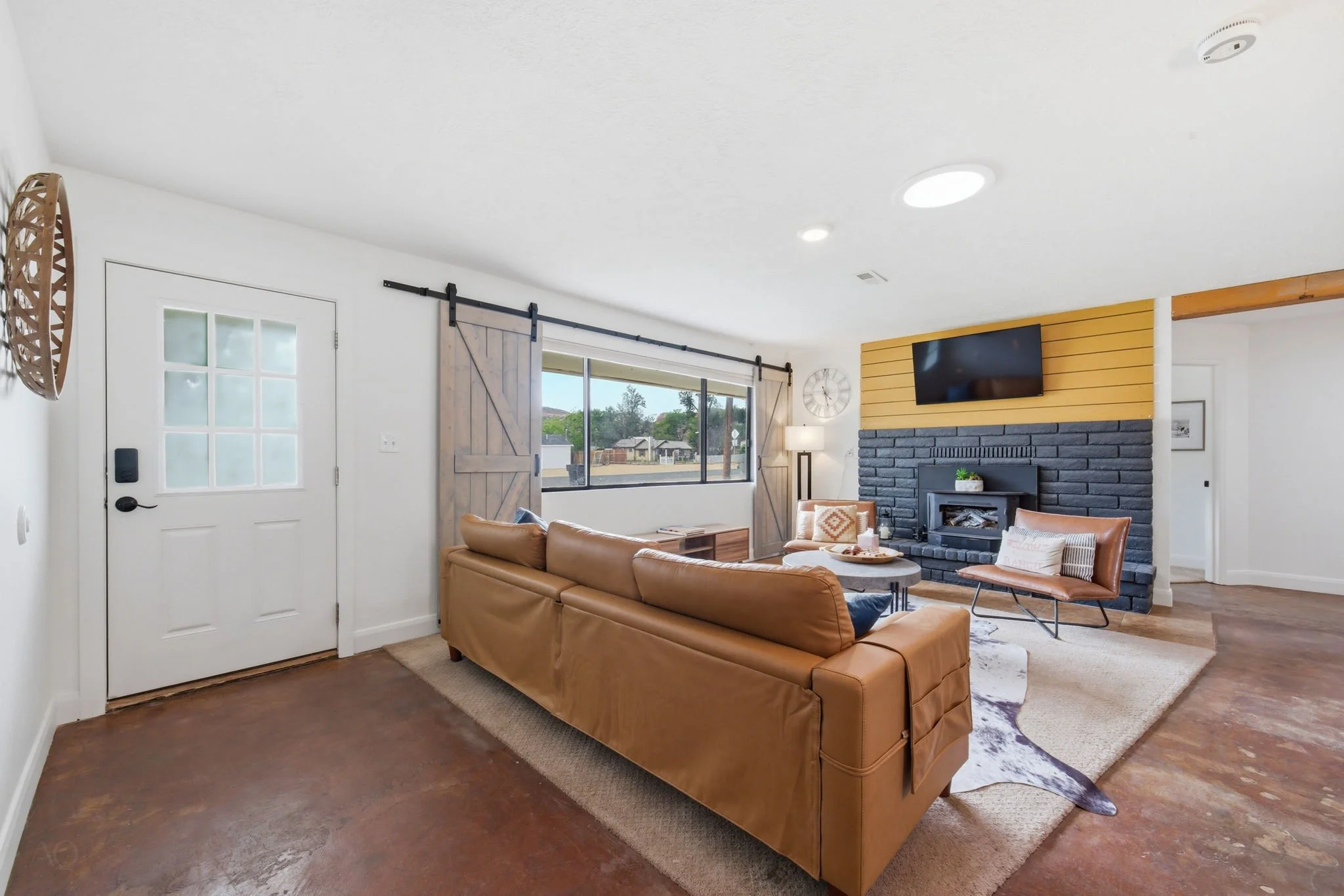 2-web-or-mls-373S100W-AQC-1.jpg