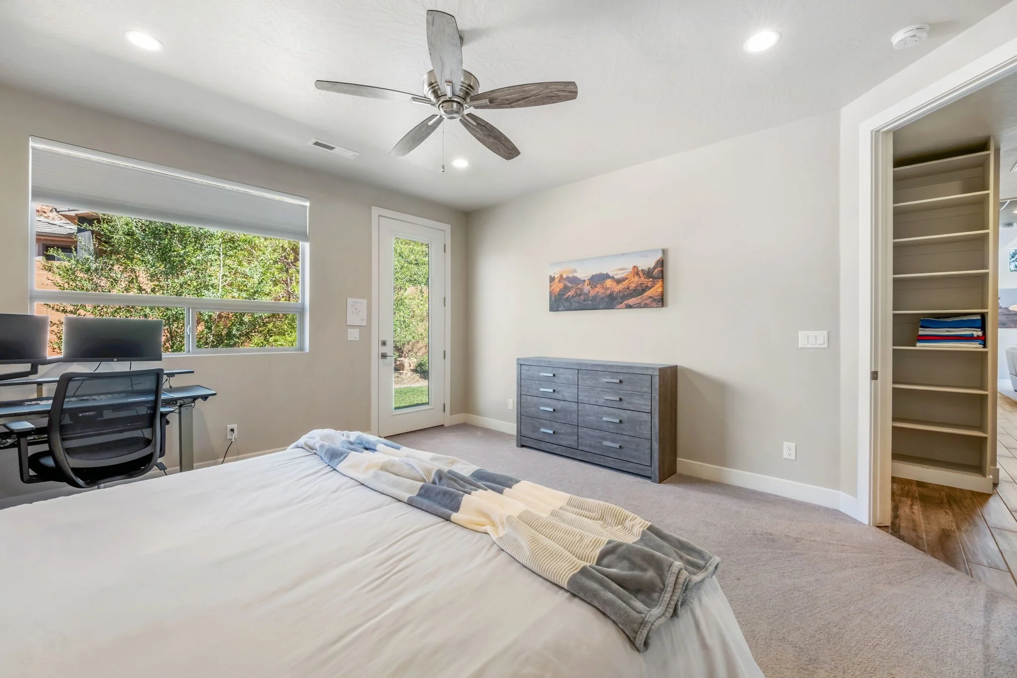 29-web-or-mls-567Rainmaker-AQC-28.jpg