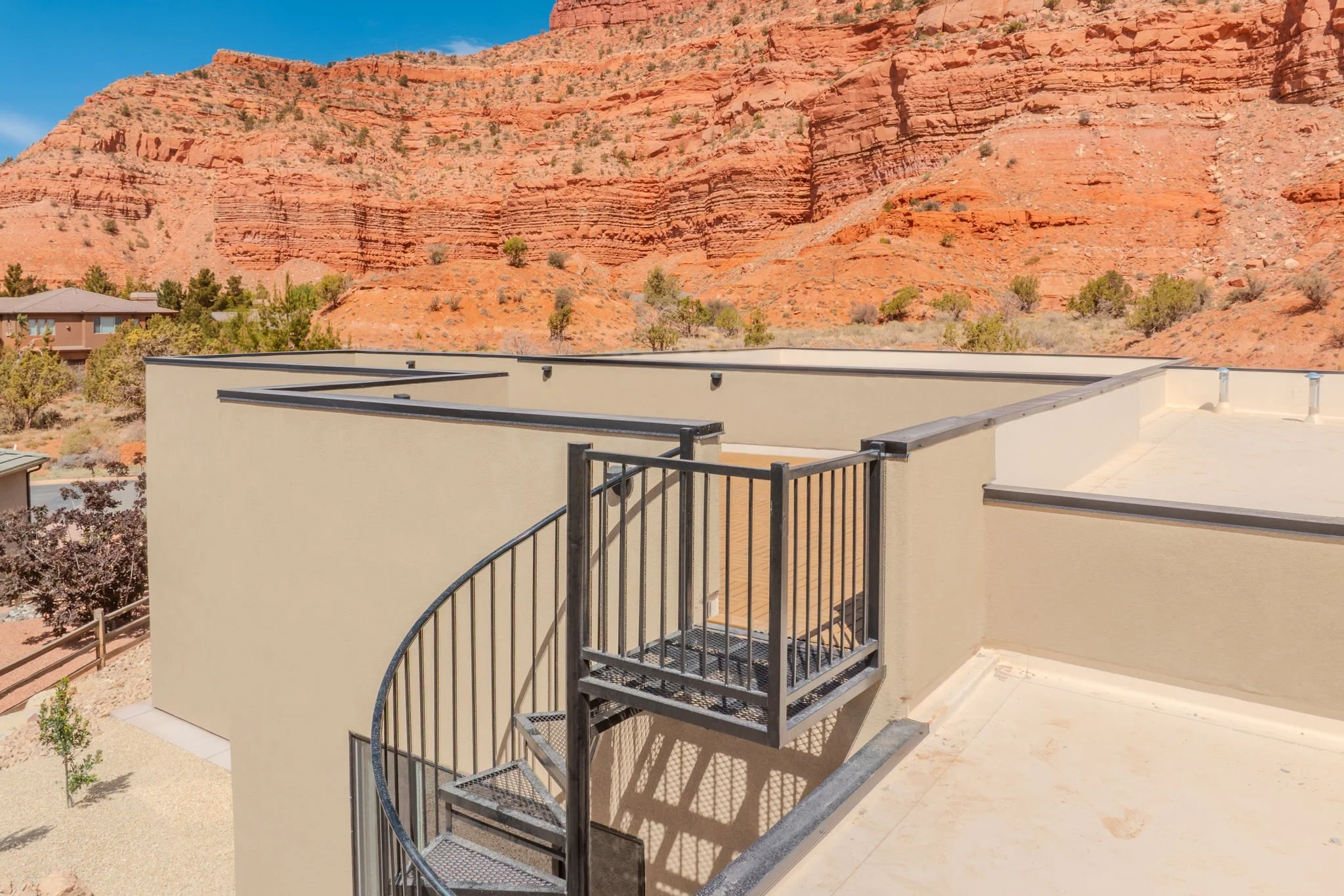 59-web-or-mls-596Rainmaker-AQC-59.jpg