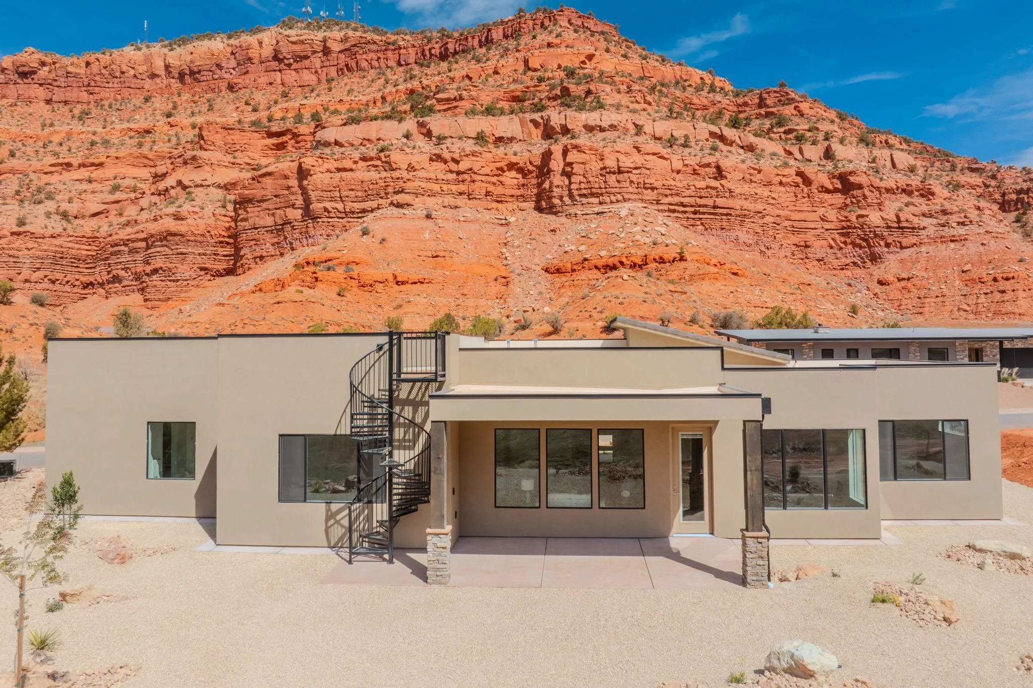 51-web-or-mls-596Rainmaker-AQC-51.jpg