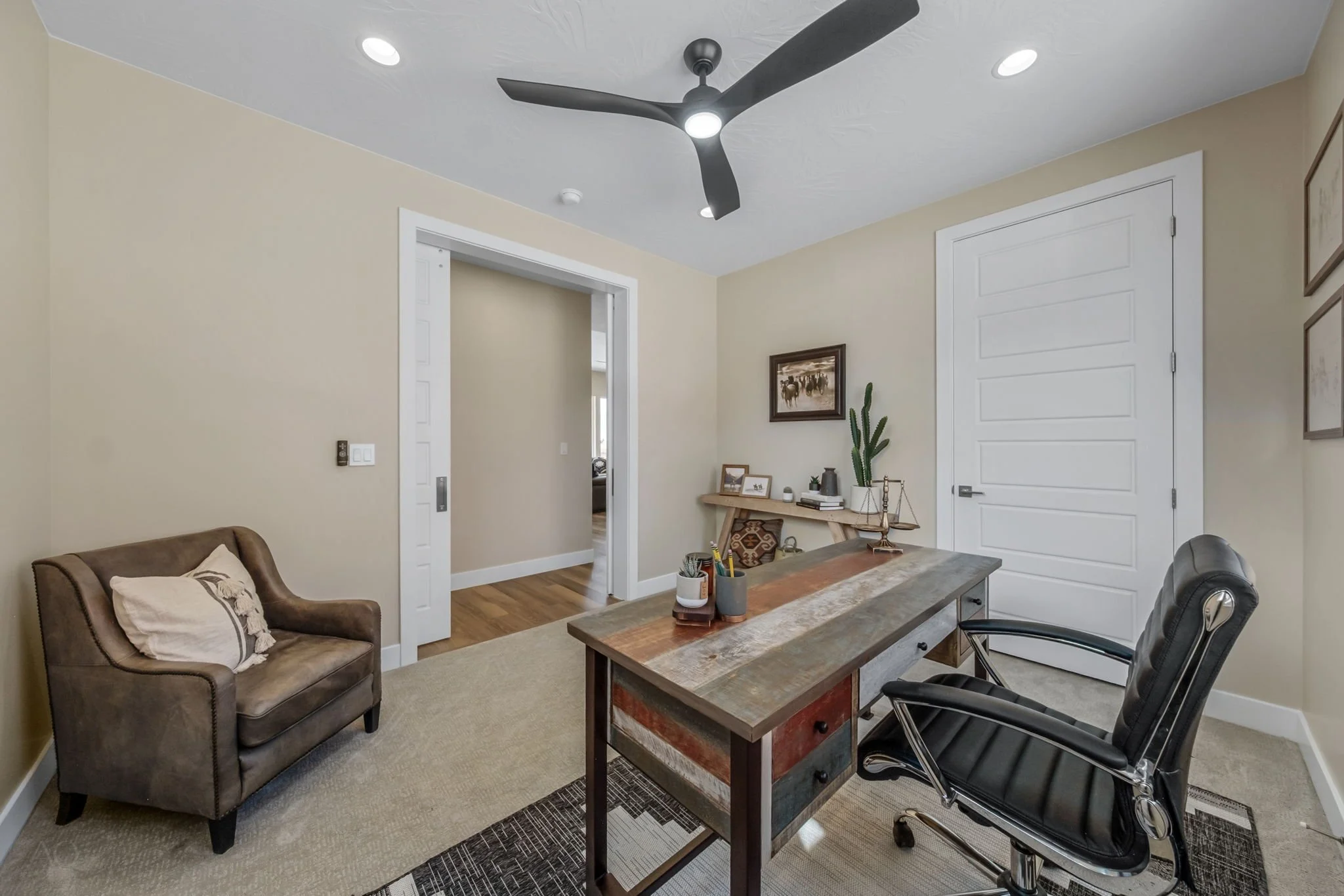 30-web-or-mls-596Rainmaker-AQC-30.jpg