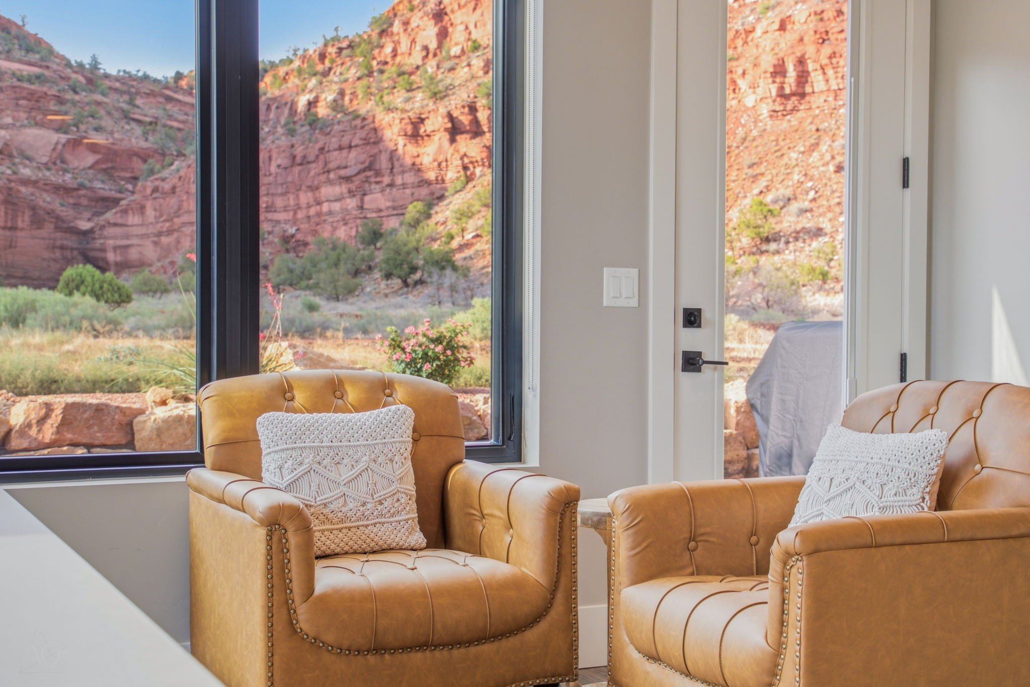 20-web-or-mls-760TomsCanyon-AQC-45.jpg