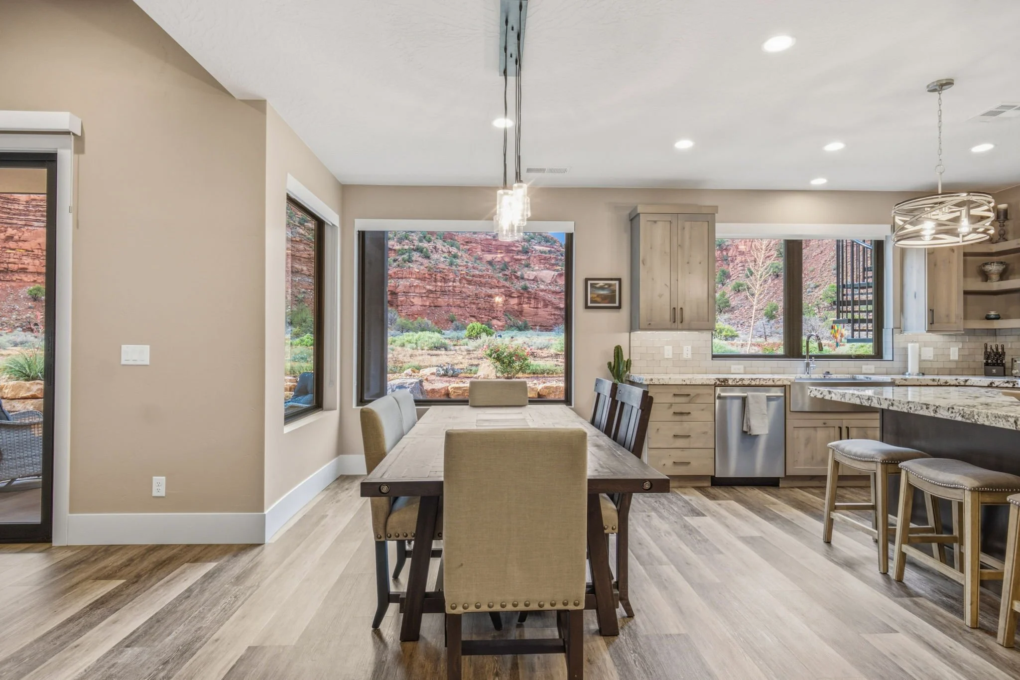 48-web-or-mls-760TomsCanyon-AQC-15.jpg