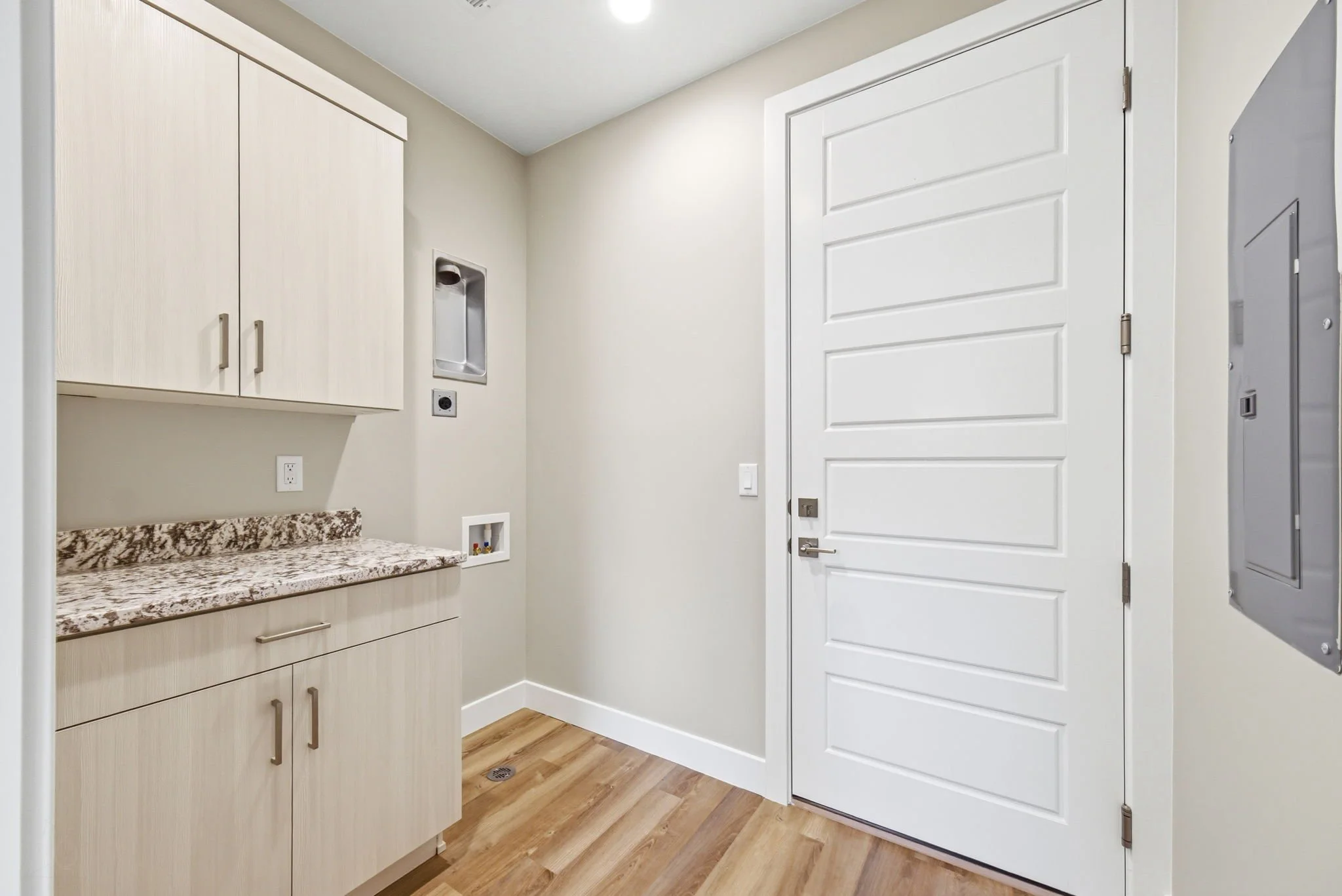 20-web-or-mls-232LADERALN-AQC-20.jpg