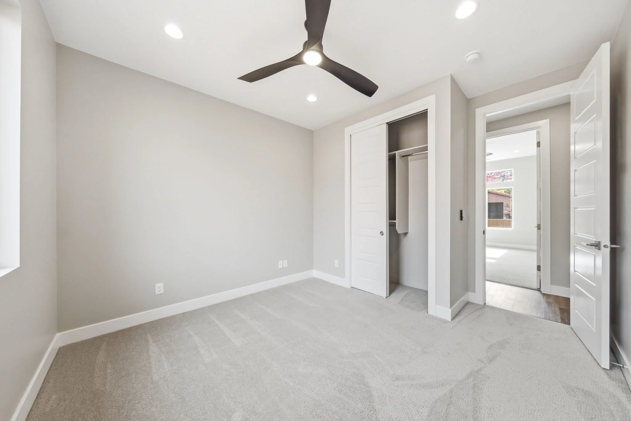 23-web-or-mls-232LADERALN-AQC-23.jpg