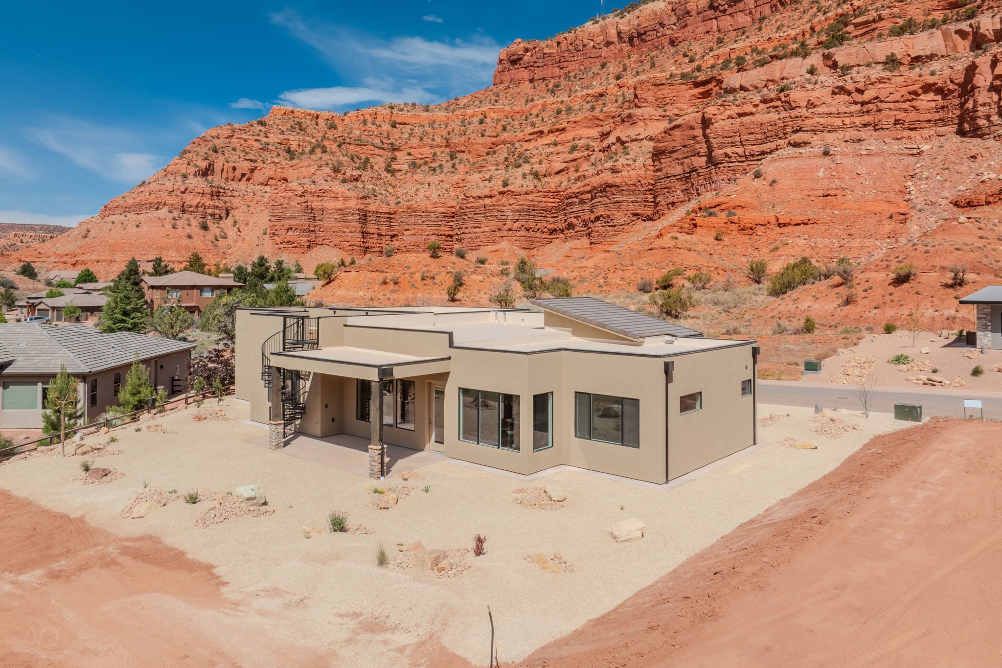 49-web-or-mls-596Rainmaker-AQC-49.jpg