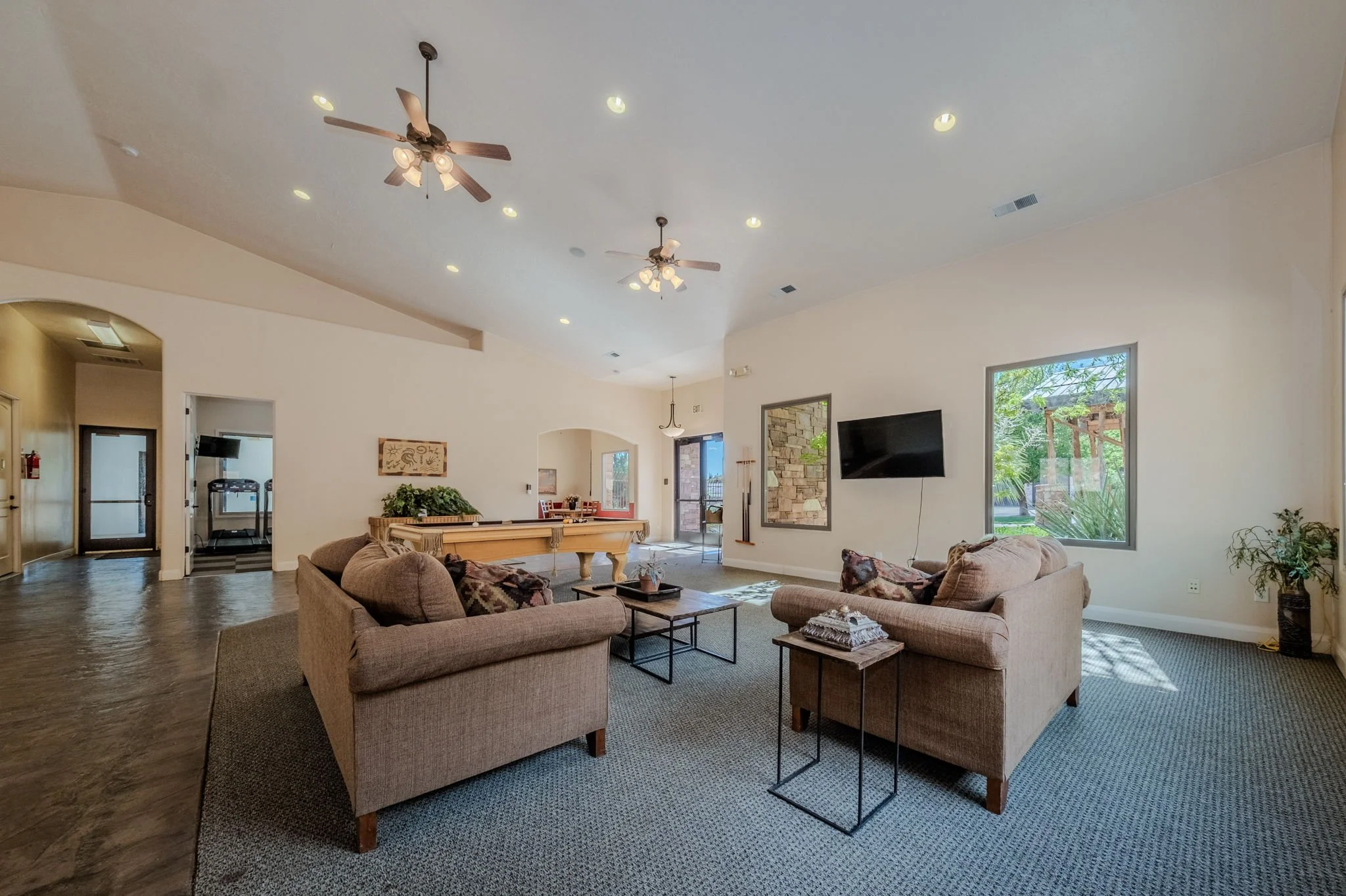 74-web-or-mls-TheOakGrove-VIMAProductions-130.jpg