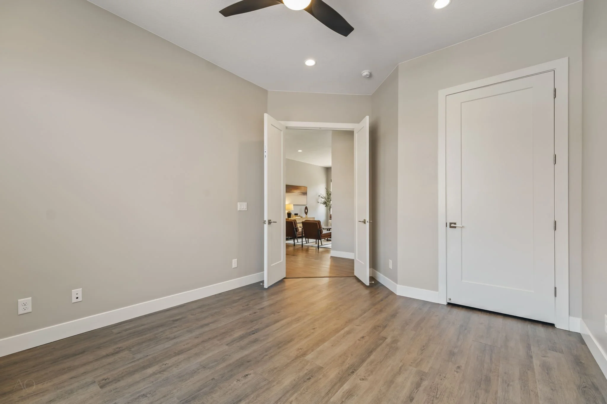31-web-or-mls-29-print-484Mohawk-AQC-29.jpg